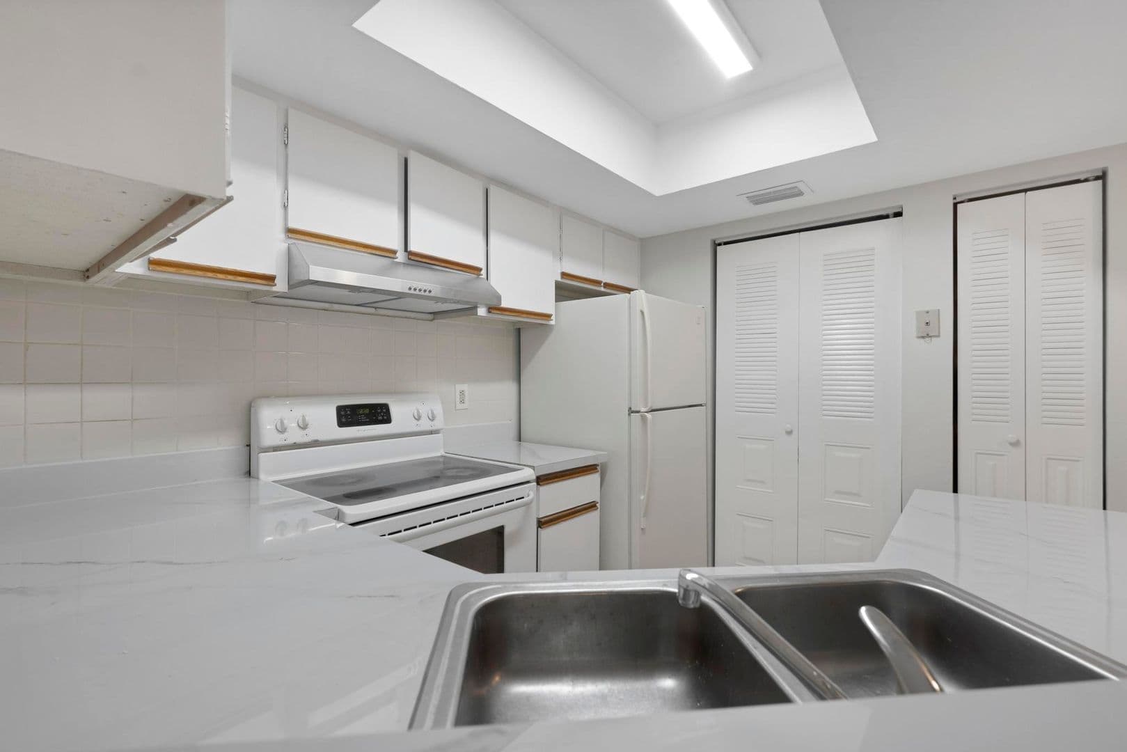 Coral Springs Condo: 9166 W Atlantic Blvd #1636