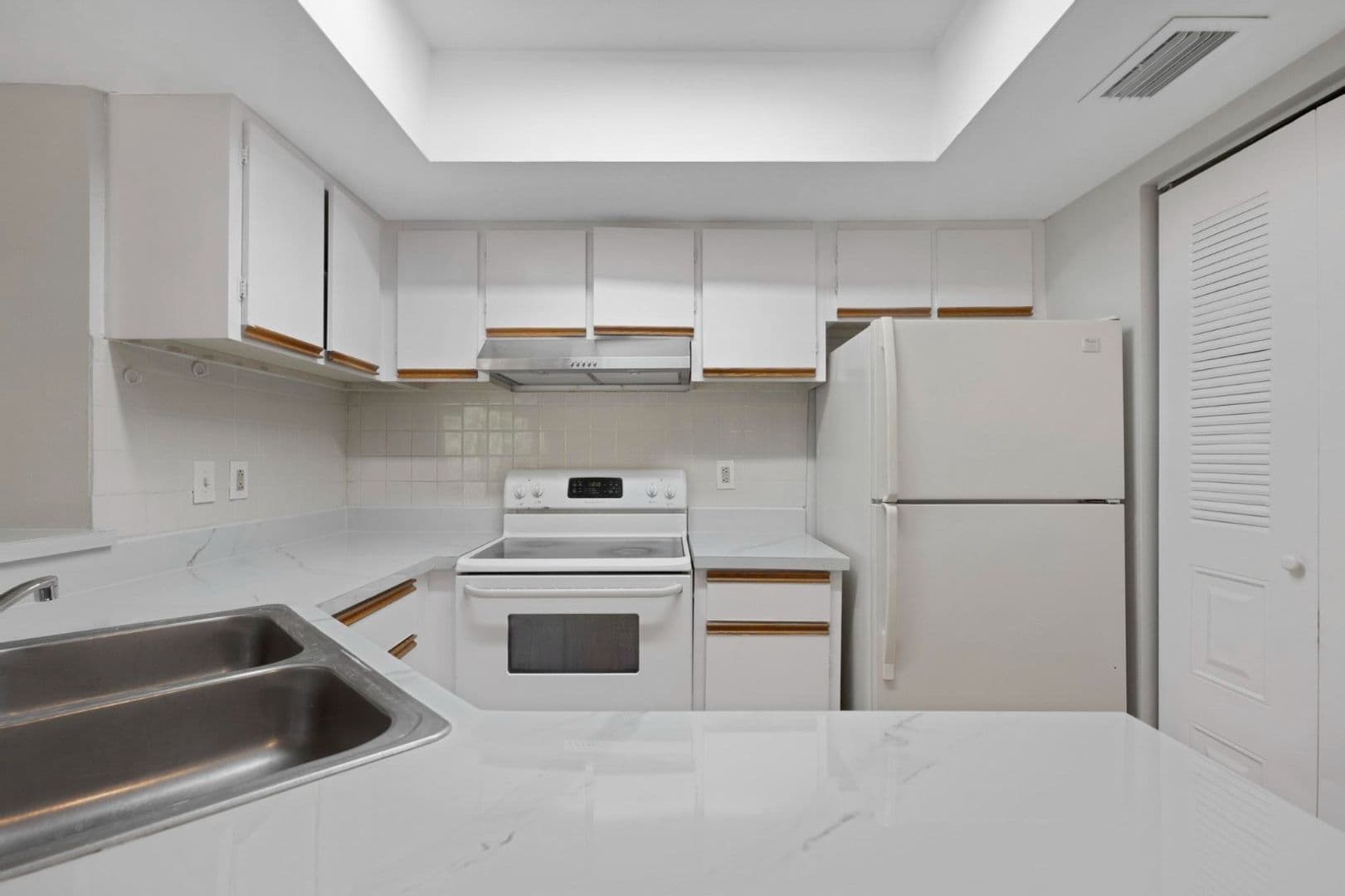 Coral Springs Condo: 9166 W Atlantic Blvd #1636