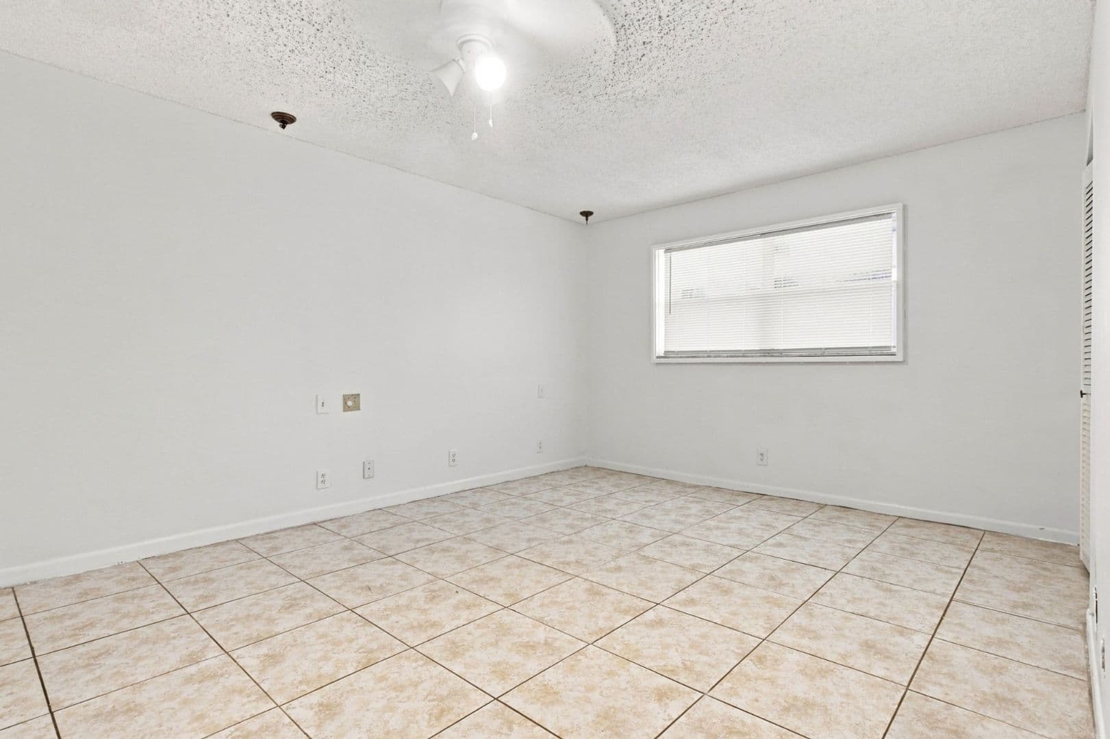 Lauderhill Condo: 3280 Spanish Moss Ter Apt 403
