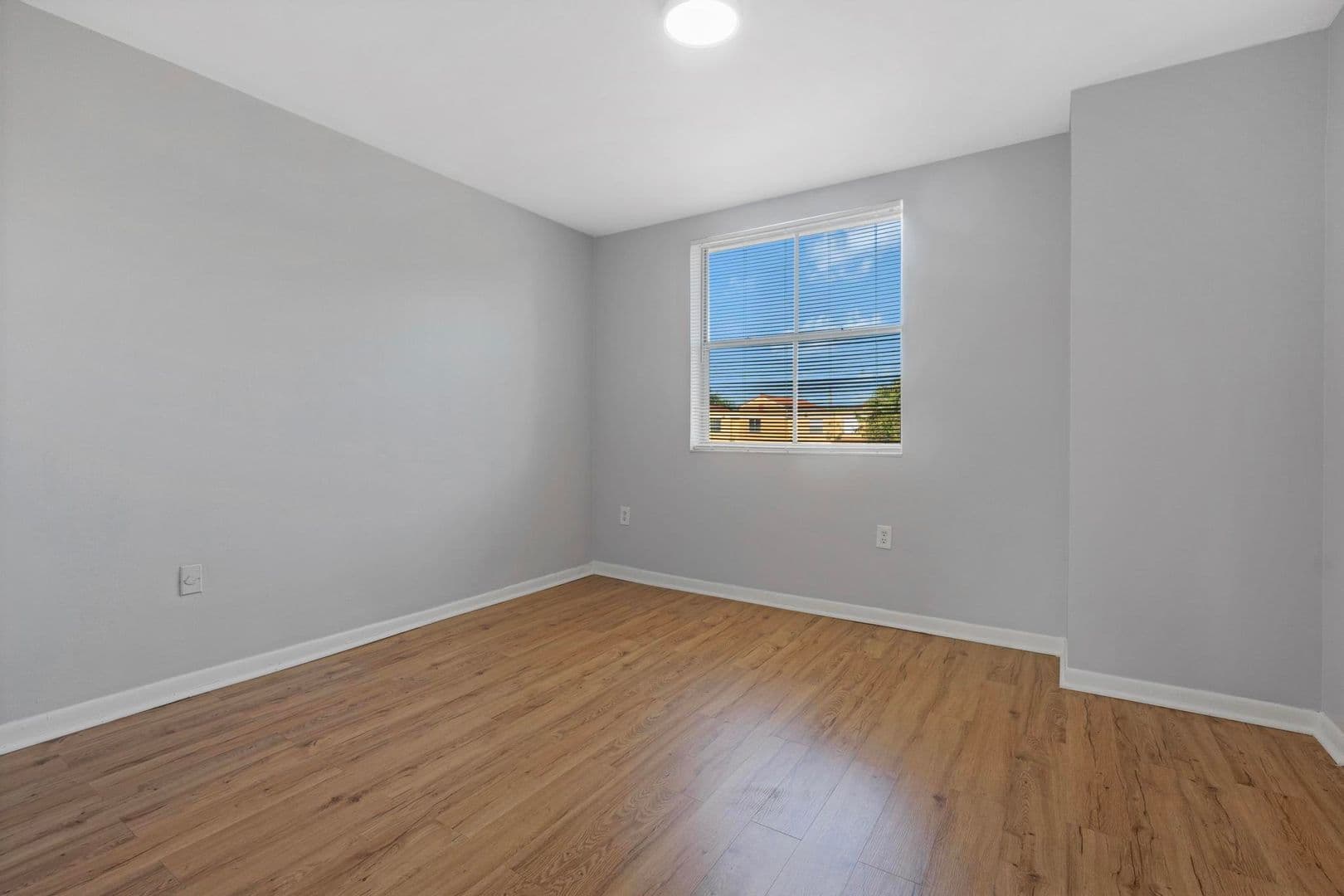 Sunrise Townhome: 4080 NW 90 Ave