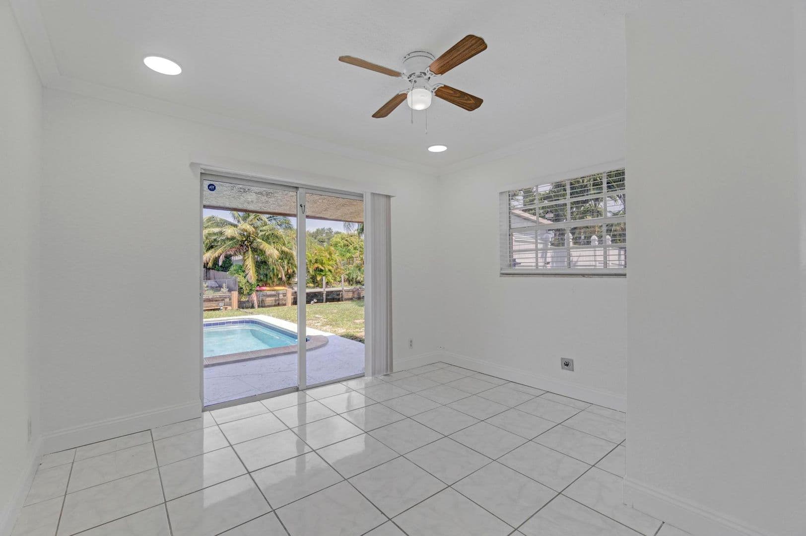 Oakland Park House: 1820 NW 33Rd ST