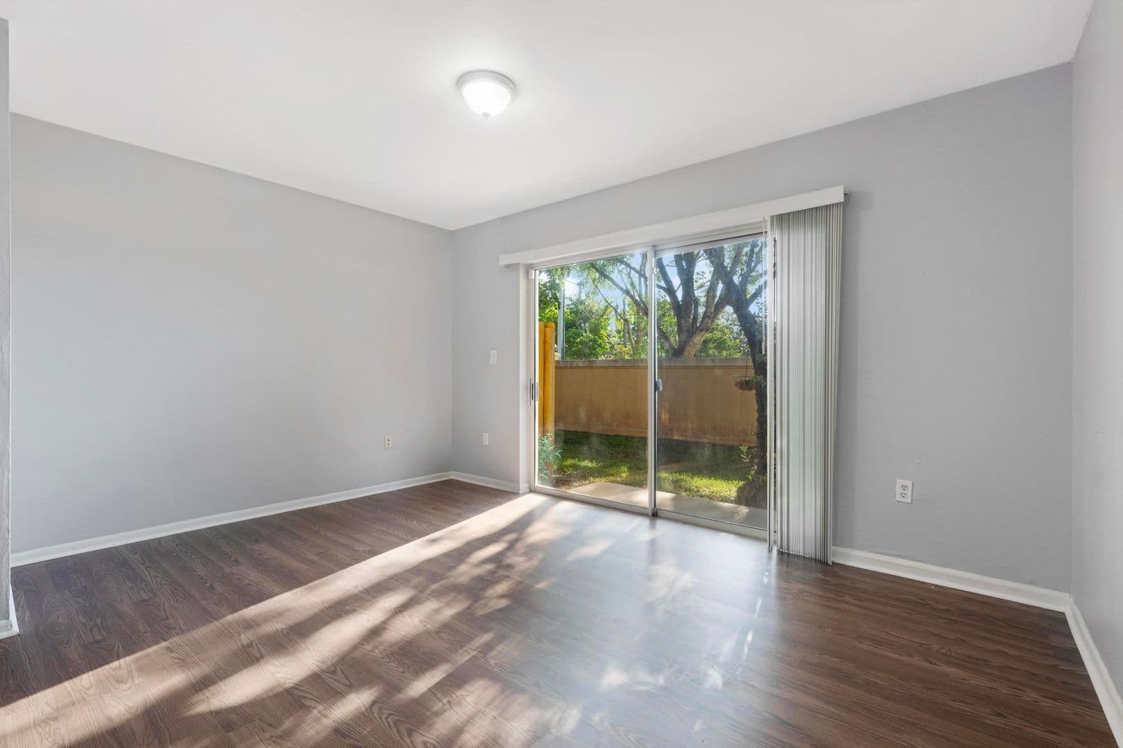 Sunrise Townhome: 4080 NW 90 Ave