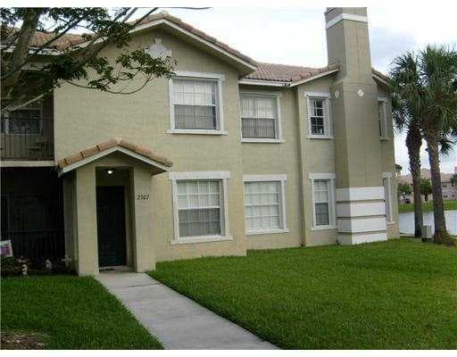 North Lauderdale House: 2307 Belmont Ln