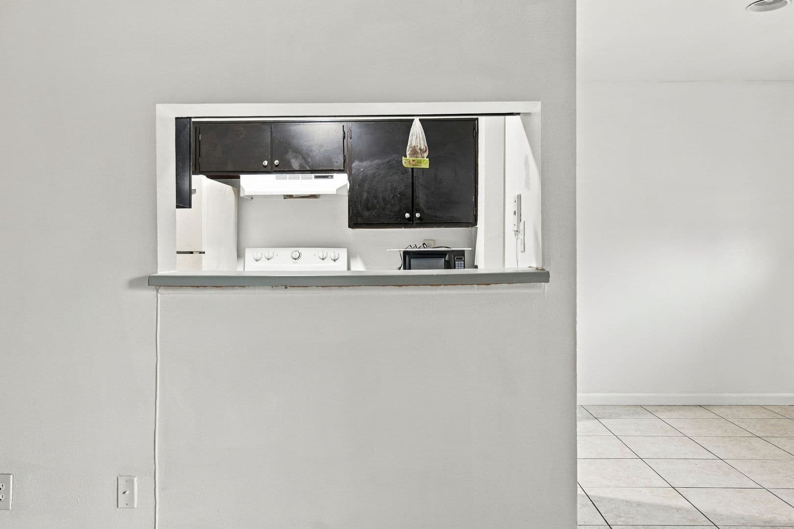 Sunrise House: 4088 NW 87 Ave