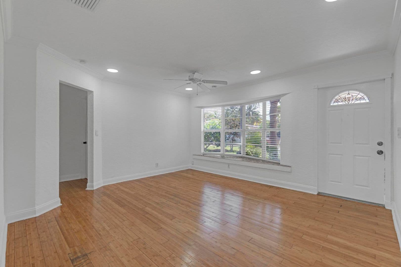 Oakland Park House: 1820 NW 33Rd ST