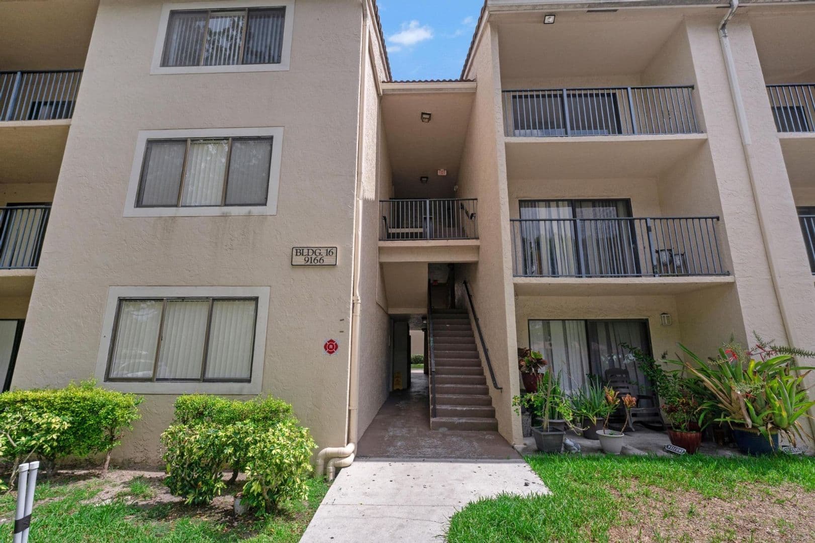 Coral Springs Condo: 9166 W Atlantic Blvd #1636
