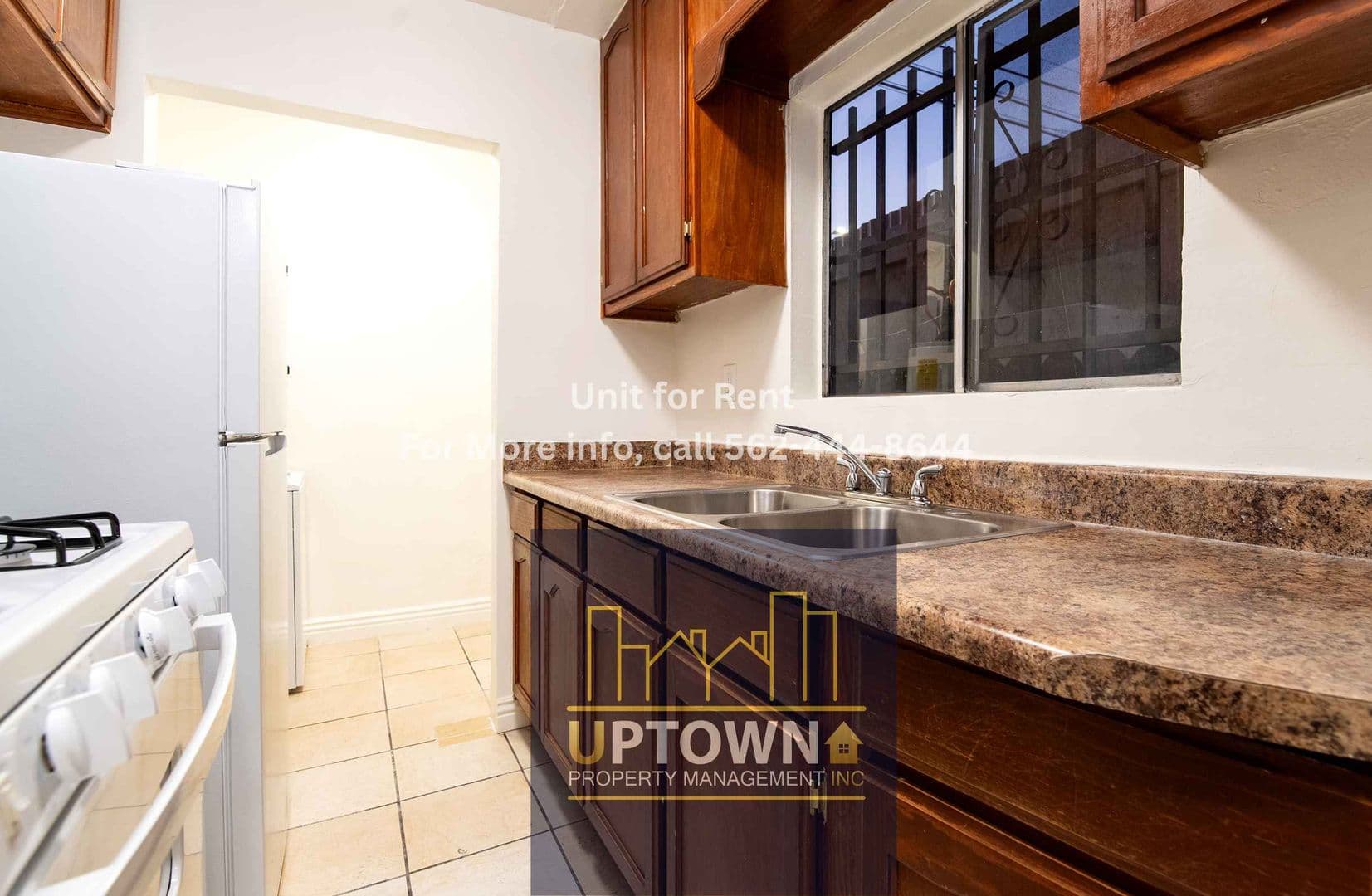 Los Angeles Apartment: 11018-11020 Compton Ave
