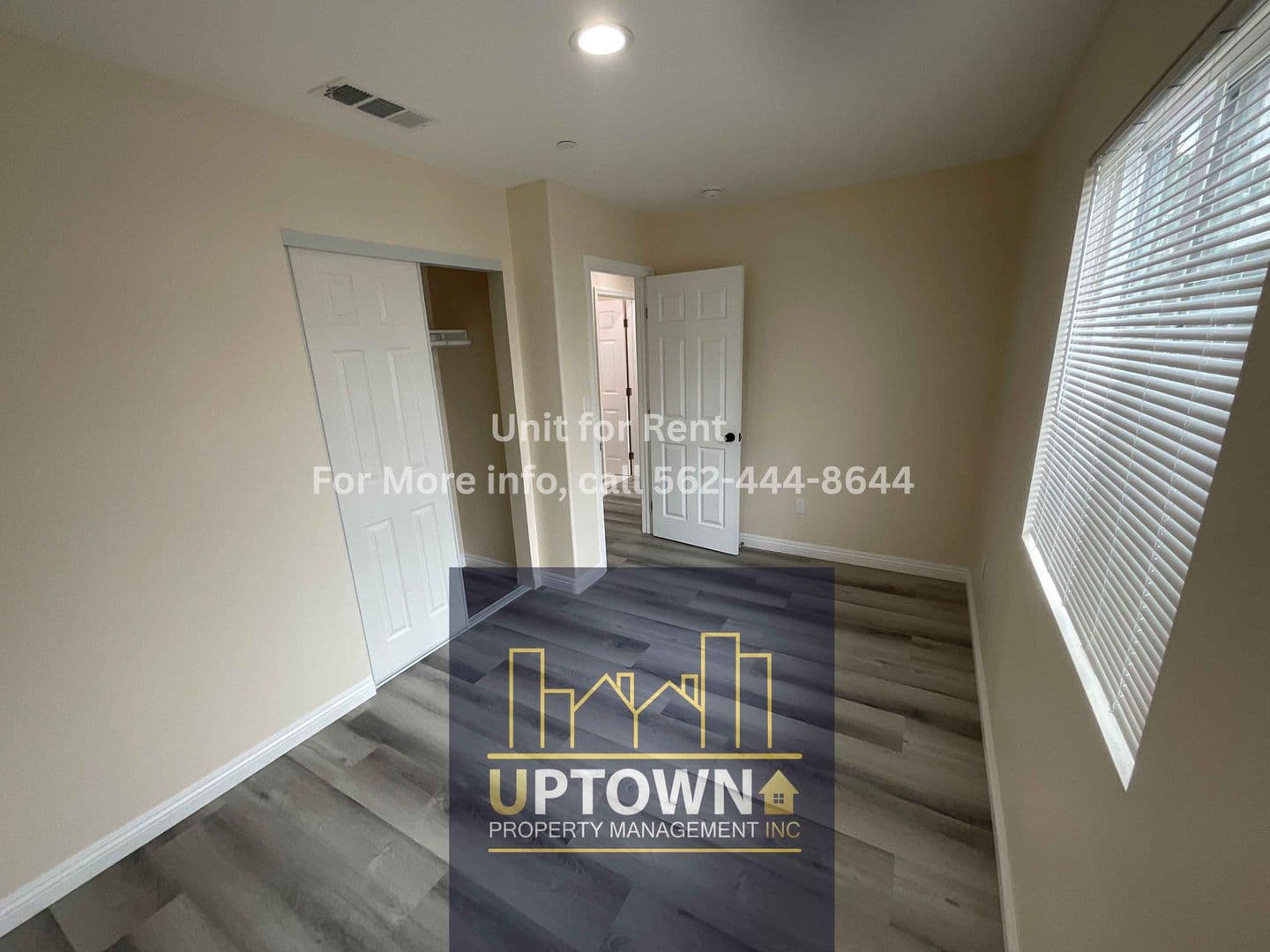 Long Beach Apartment: 2936 E. 70th St