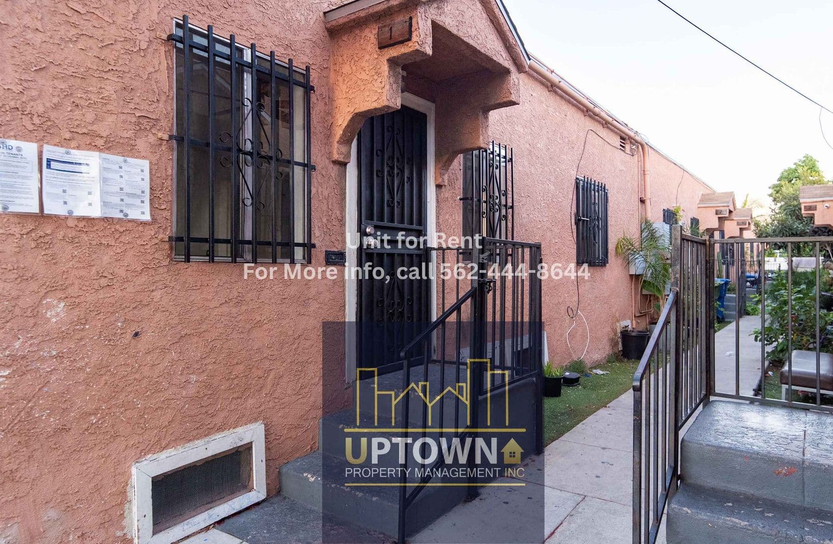 Los Angeles Apartment: 11018-11020 Compton Ave