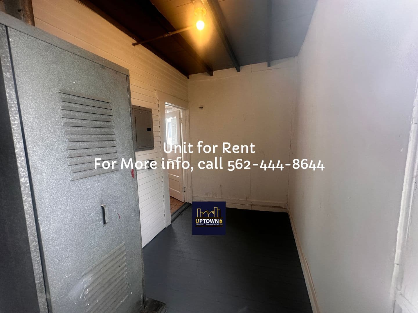 Los Angeles House: 1205 1/2 Tamarind Avenue