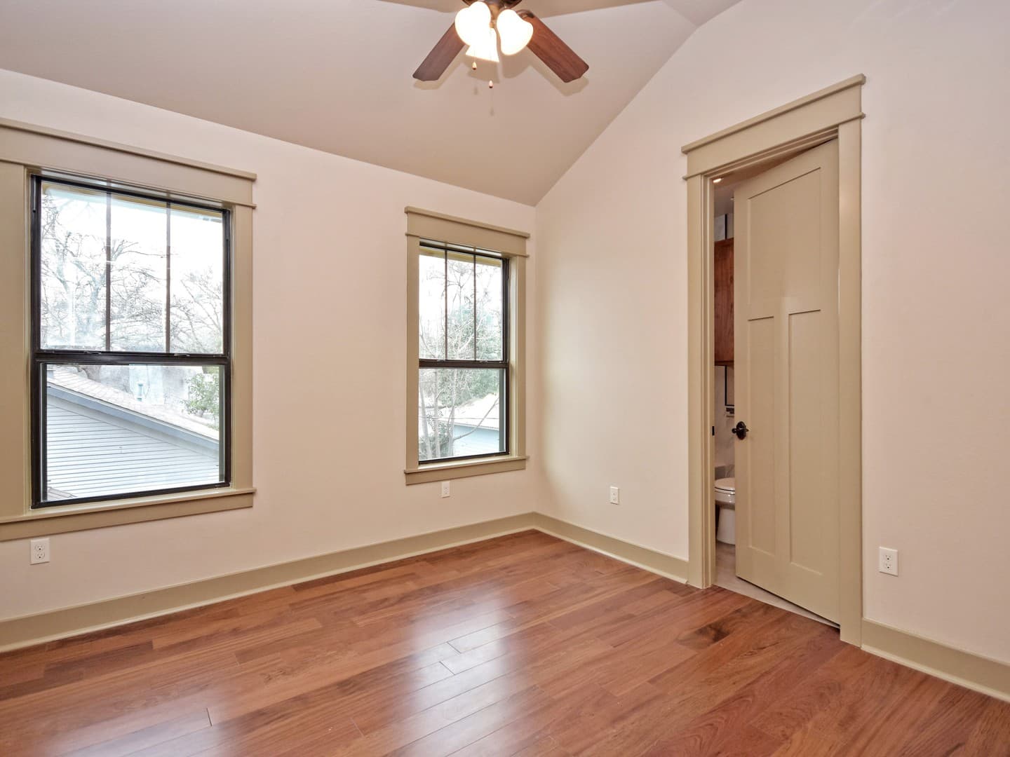 Austin Apartment: 716 Harris Avenue