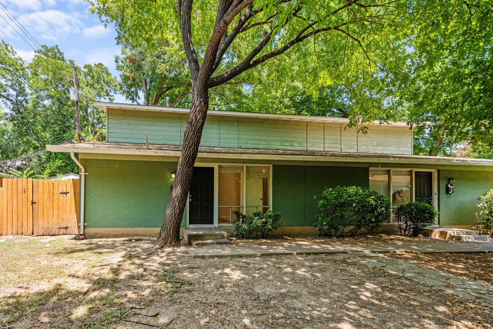 Austin Apartment: 607 E 43rd Street