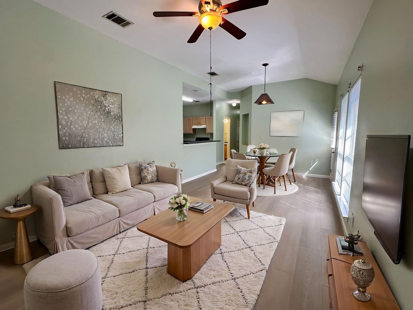 Austin Apartment: 8706 Weiser
