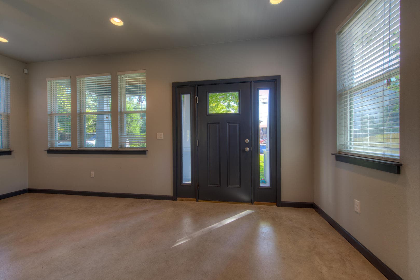 Austin Apartment: 3704 Harmon Ave