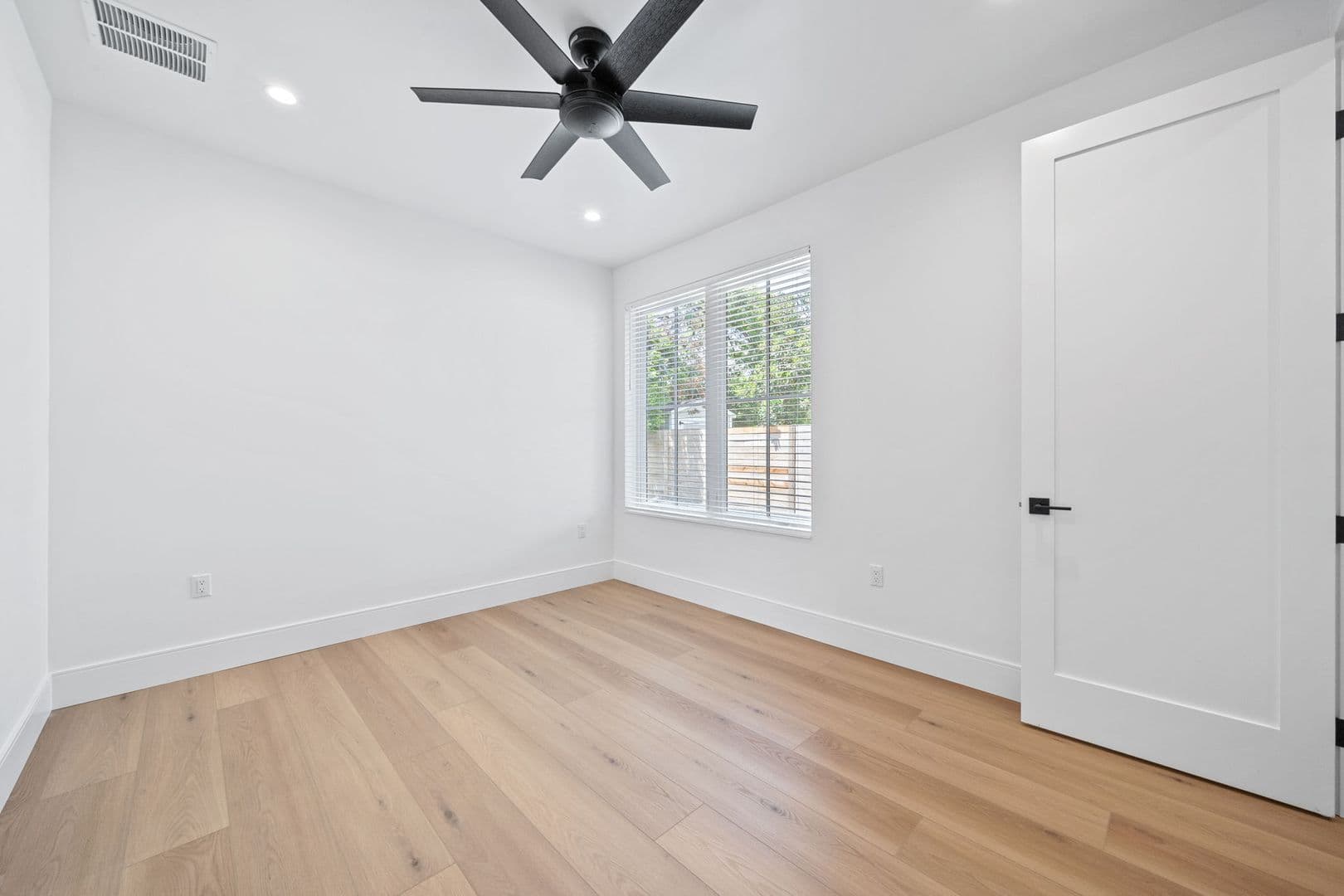 Austin House: 3900 Becker