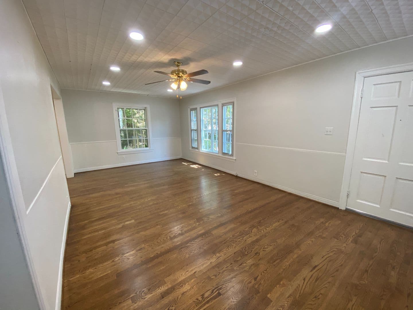 Austin House: 824 East 30th Street