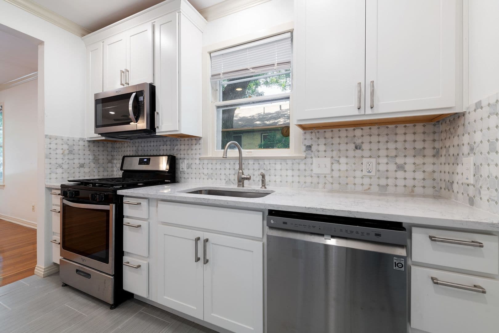 Austin Apartment: 3213 Hampton Road