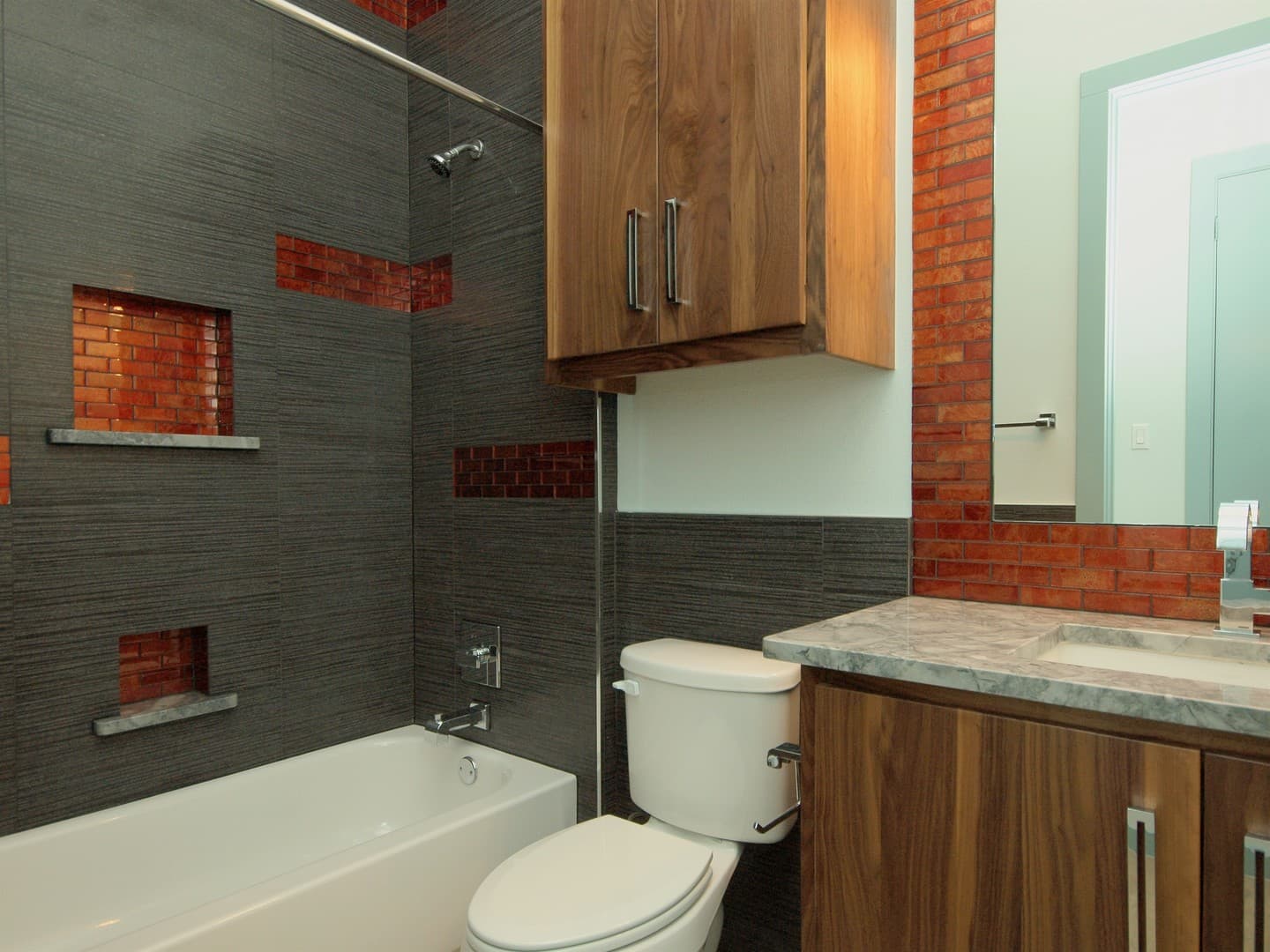 Austin Apartment: 306 Franklin Blvd