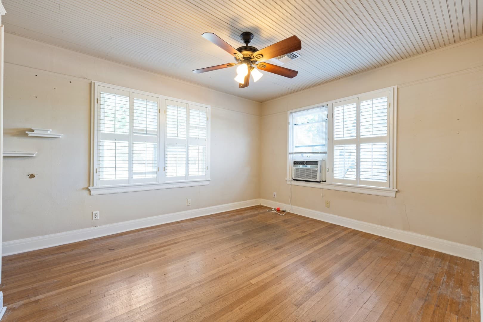 Austin Apartment: 921 East 37th Street