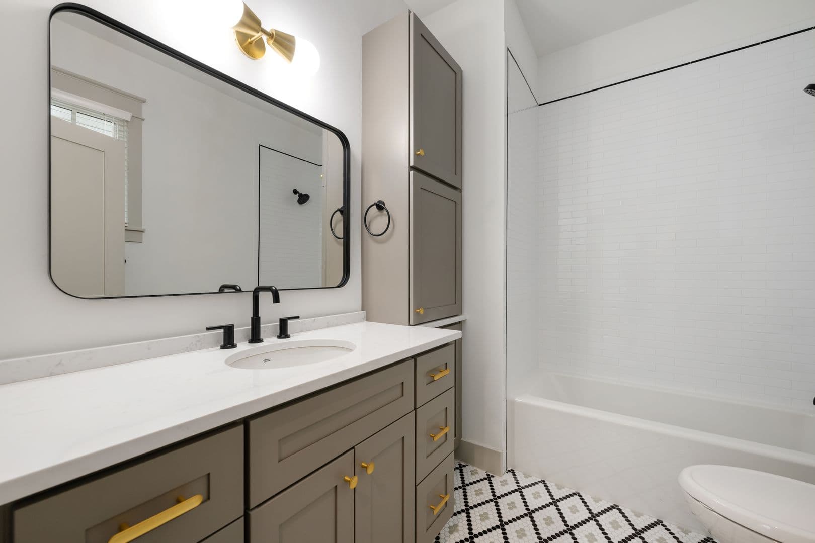 Austin Apartment: 1914 David Street