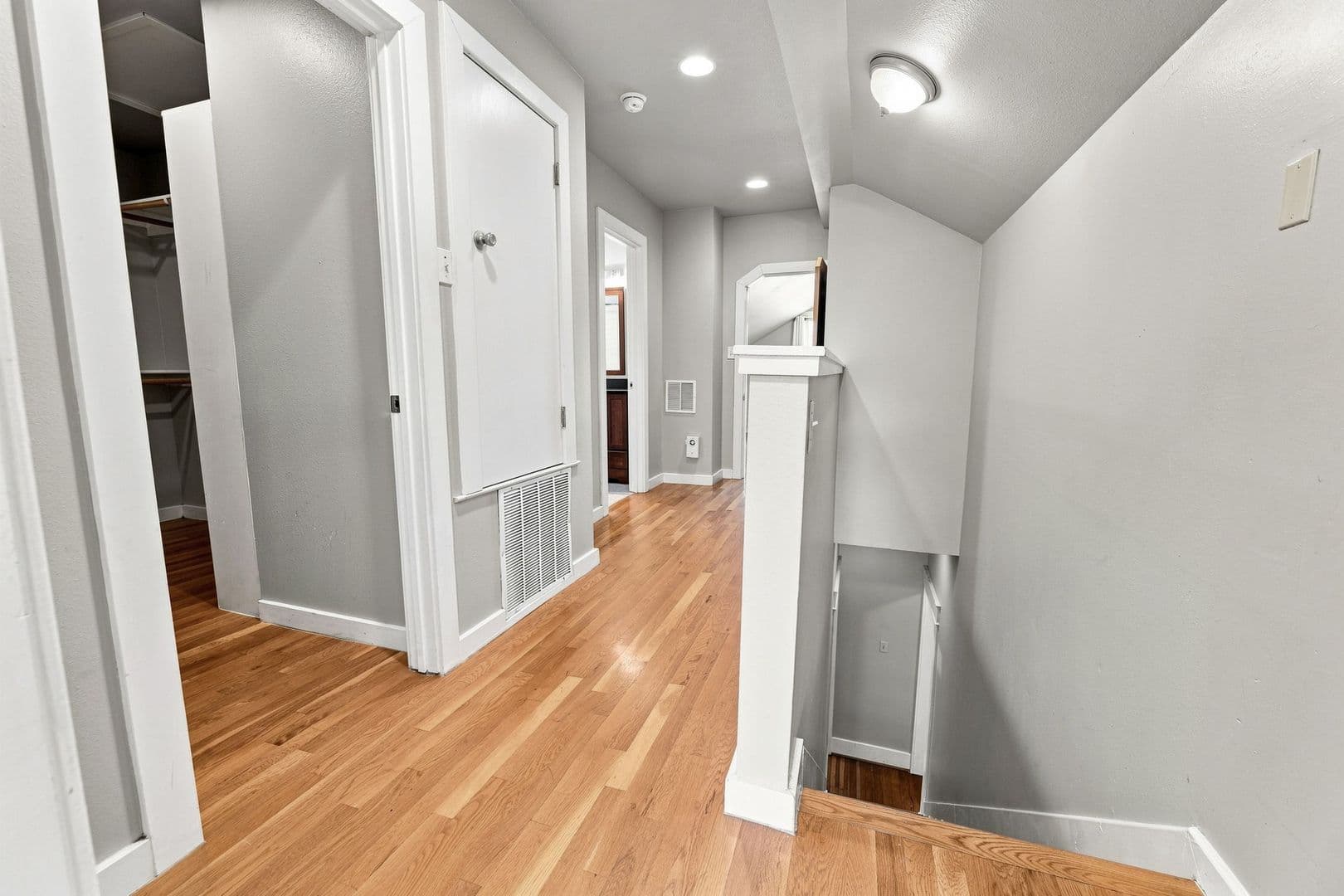 Austin House: 312 West 37th Street