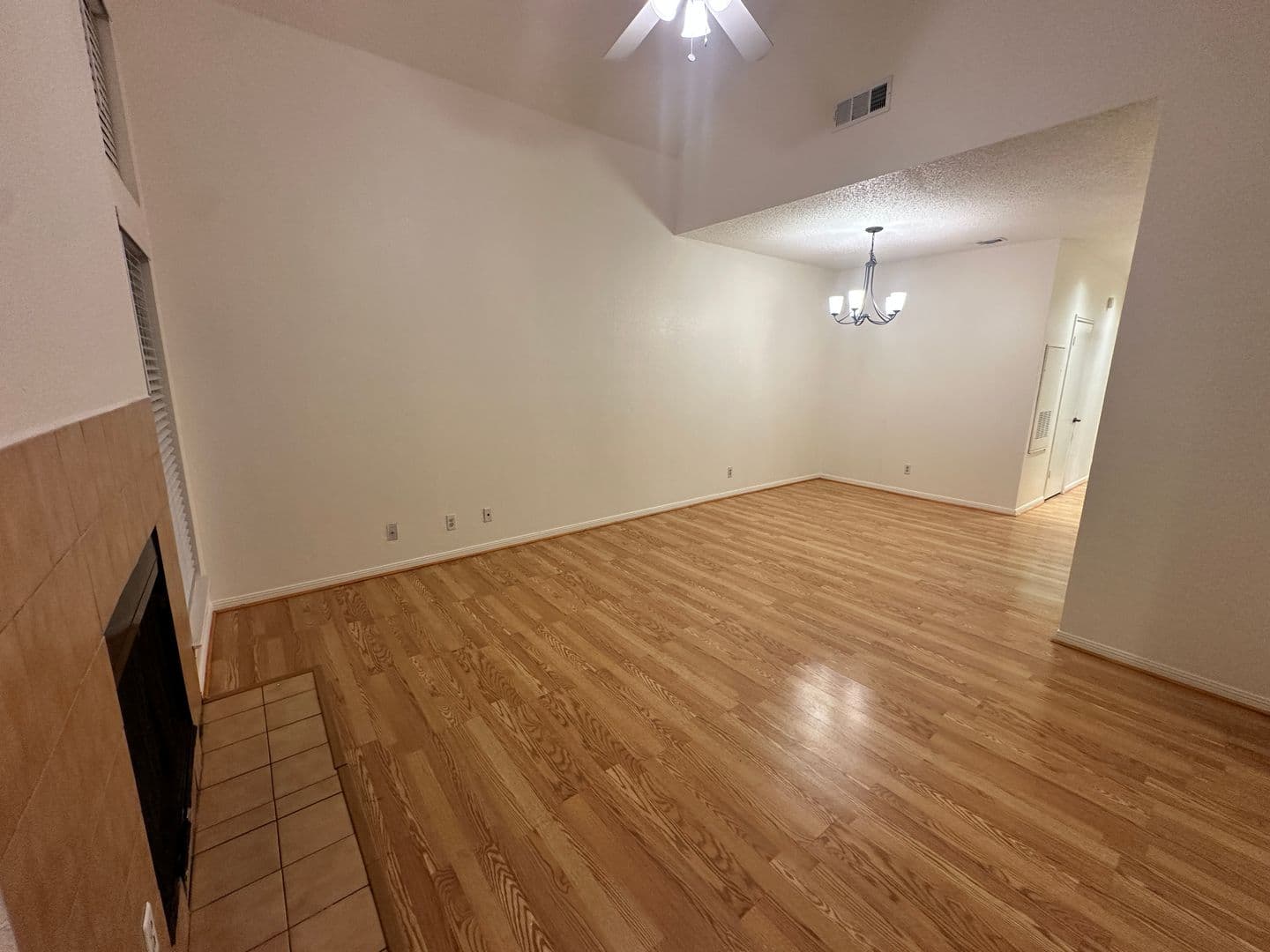Austin House: 1906 Robbins Place, #308