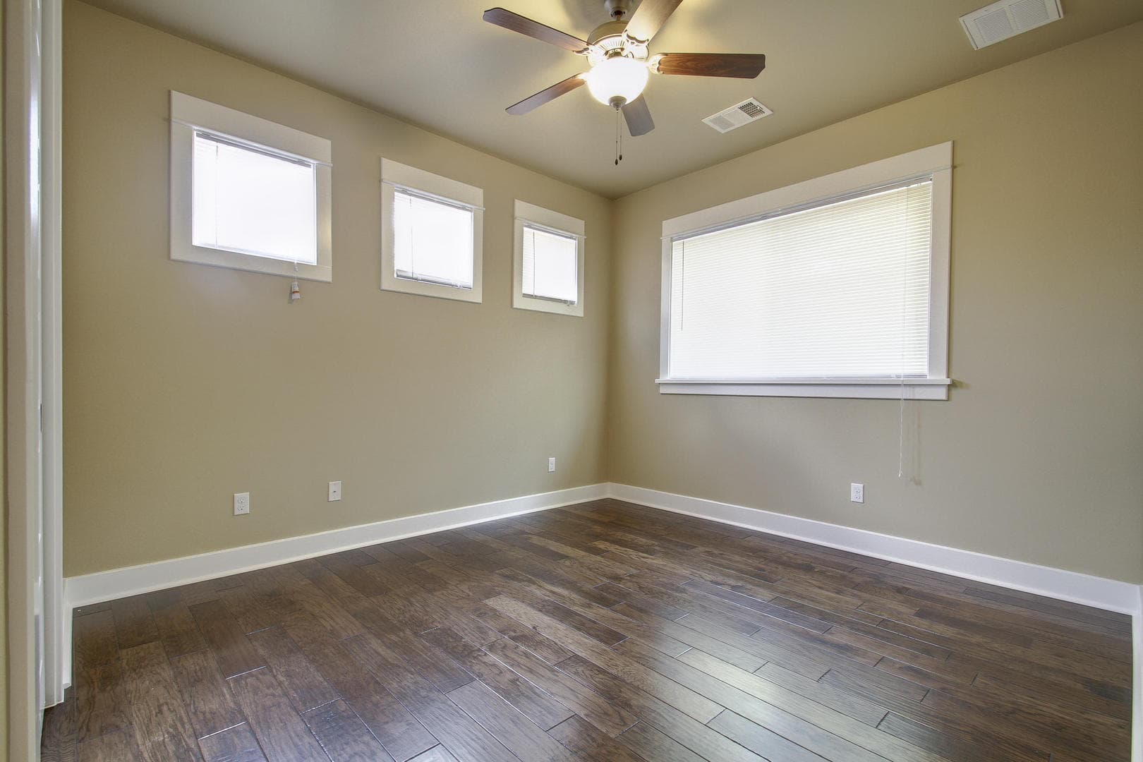 Austin House: 3510 West Avenue