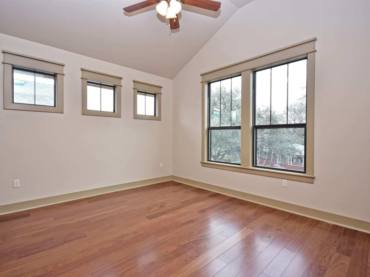Austin Apartment: 716 Harris Avenue