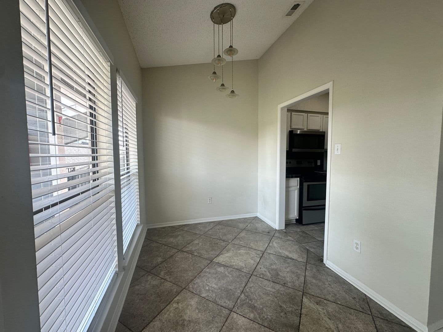 Austin House: 2901 San Jacinto #304