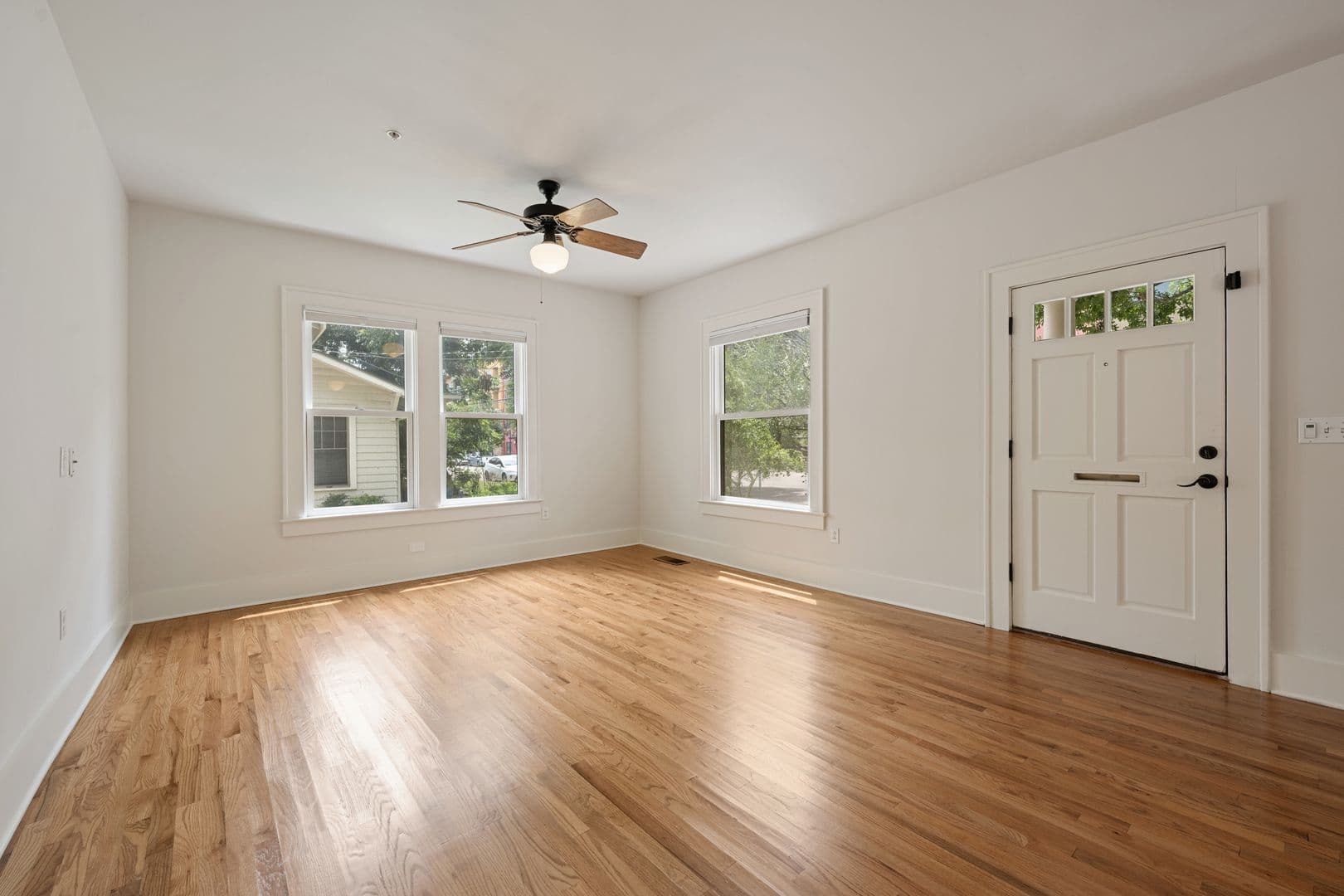 Austin House: 2811 Hemphill Park