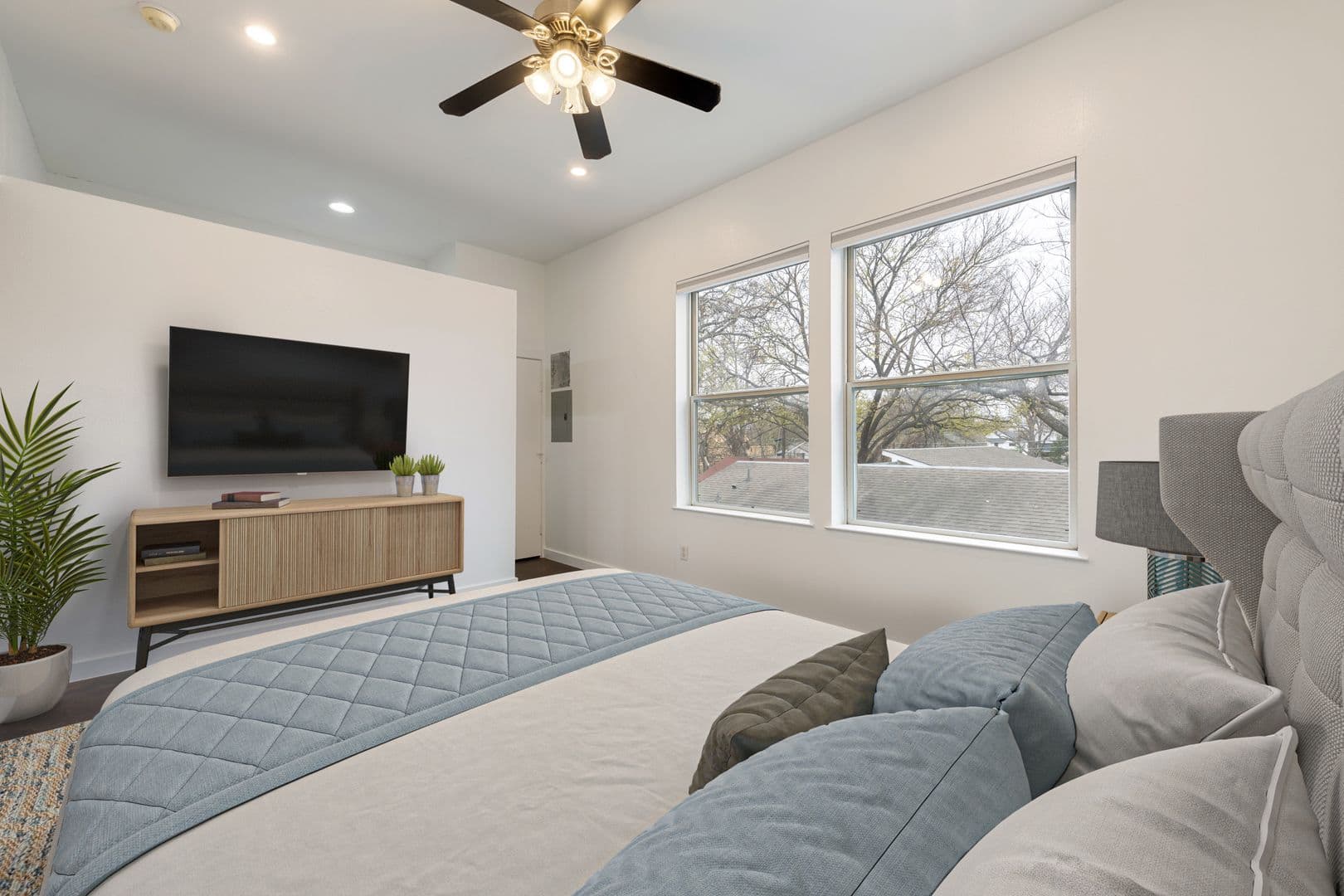 Austin Apartment: 2601 East 7th Street