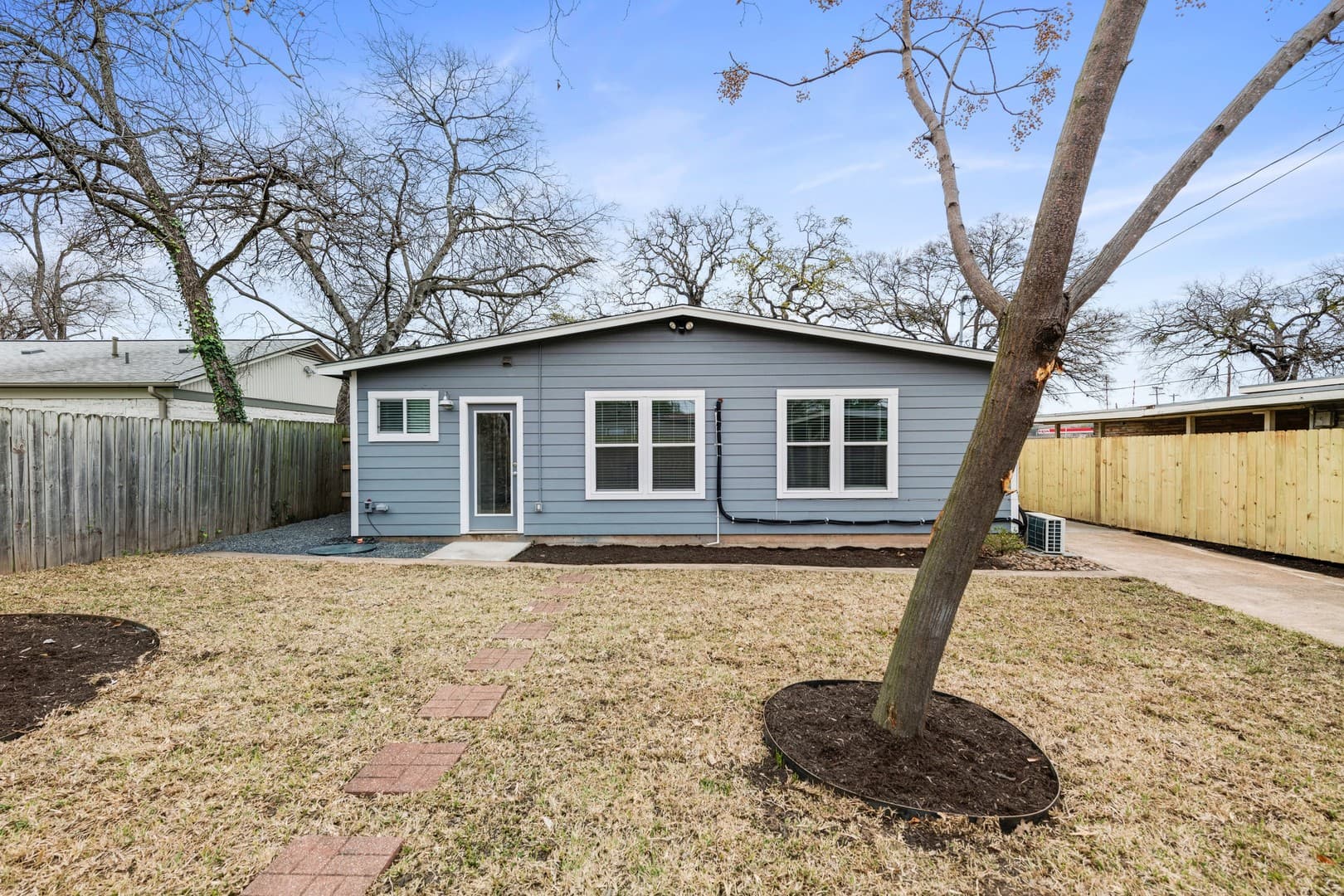 Austin House: 1021 East 45th Street