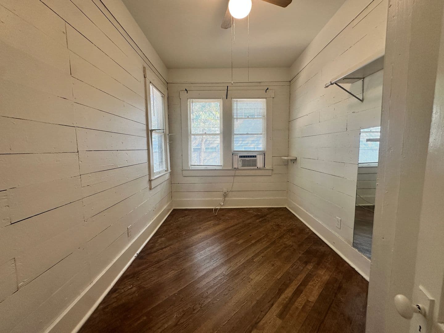 Austin Apartment: 106 West 38th Street