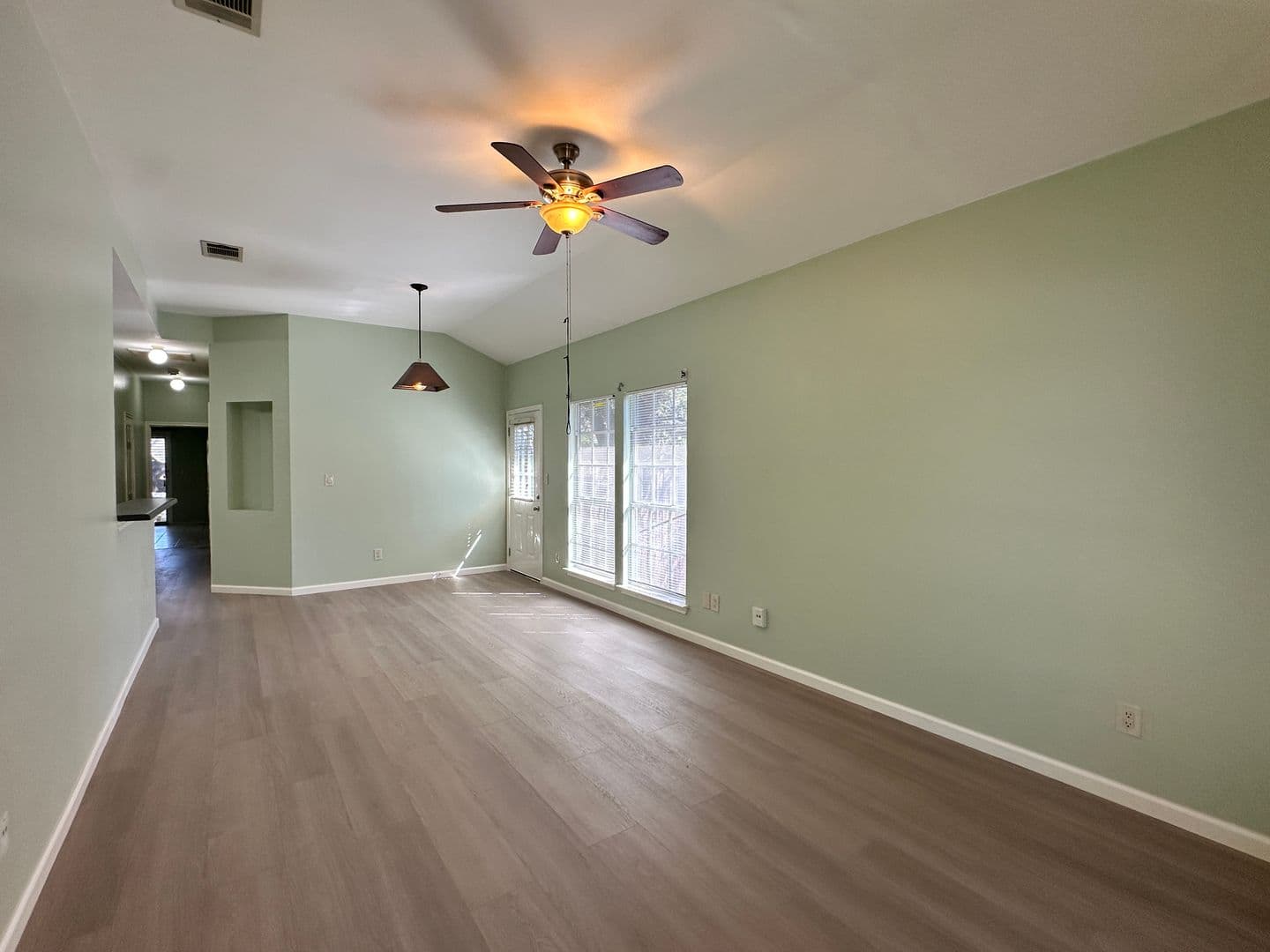 Austin Apartment: 8706 Weiser