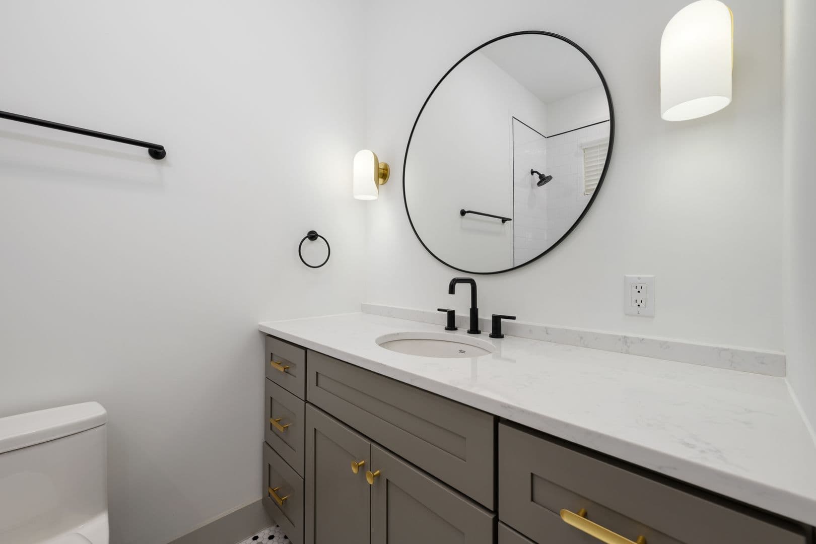 Austin Apartment: 1914 David Street