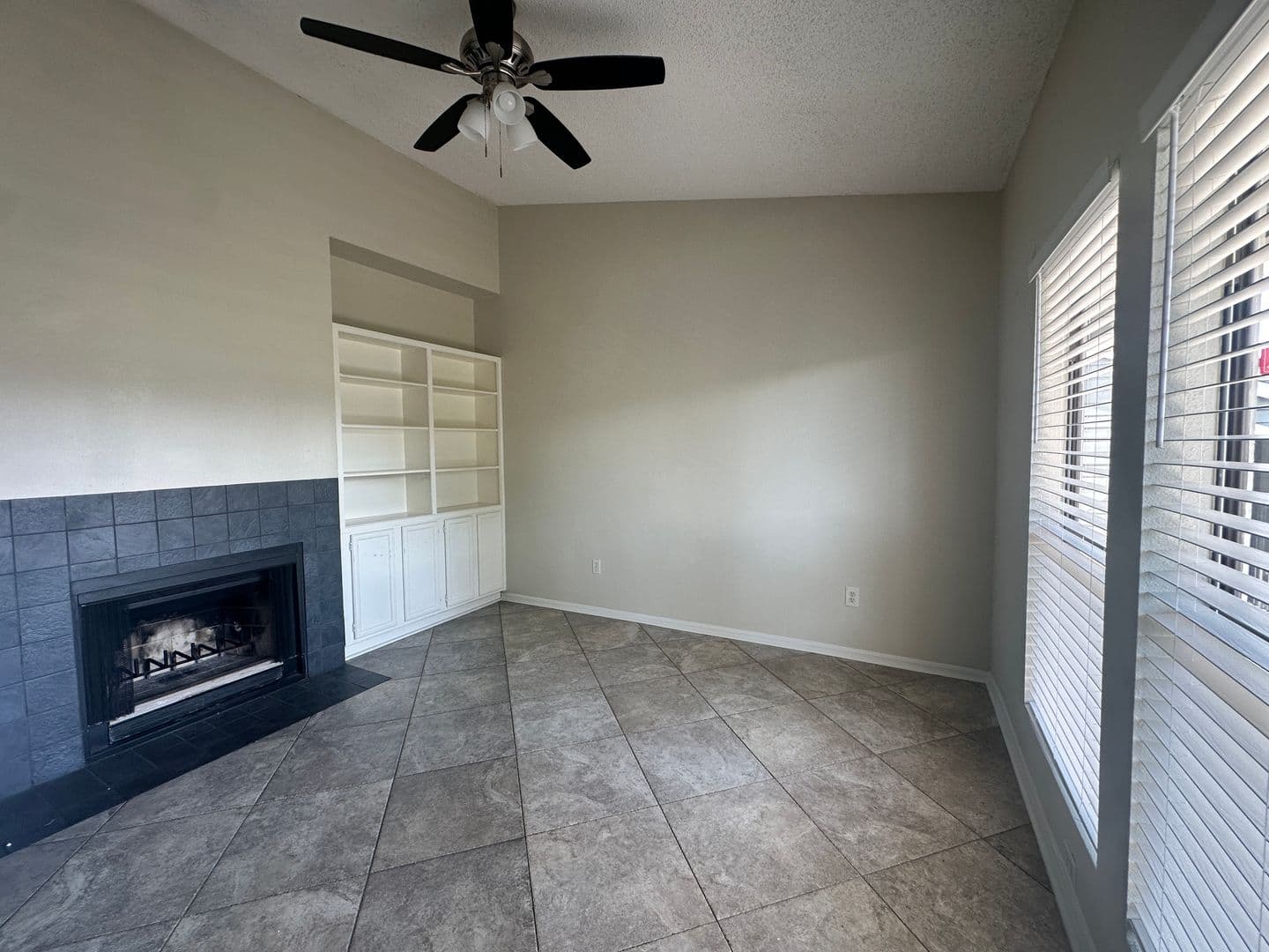 Austin House: 2901 San Jacinto #304