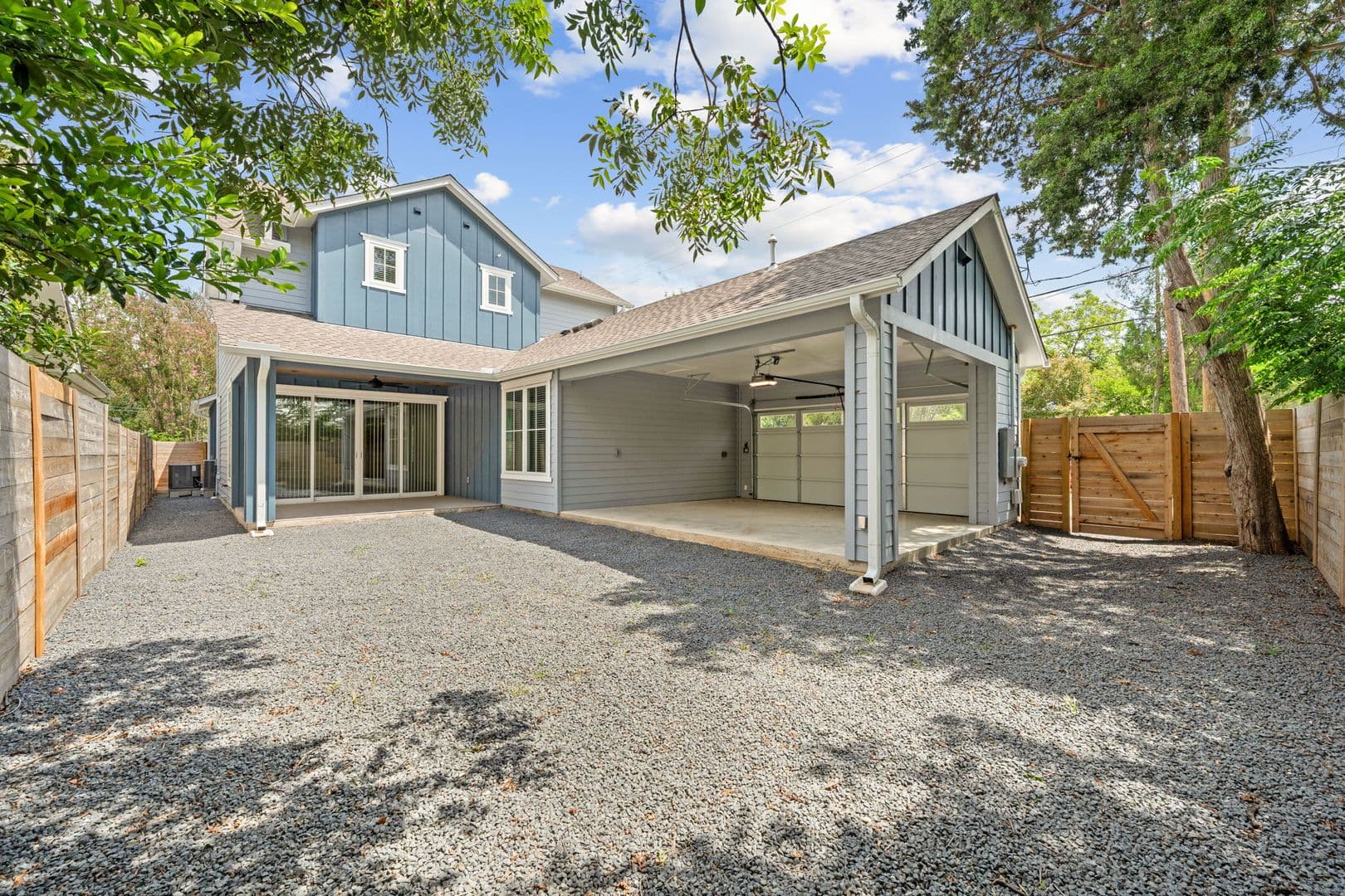 Austin House: 3900 Becker