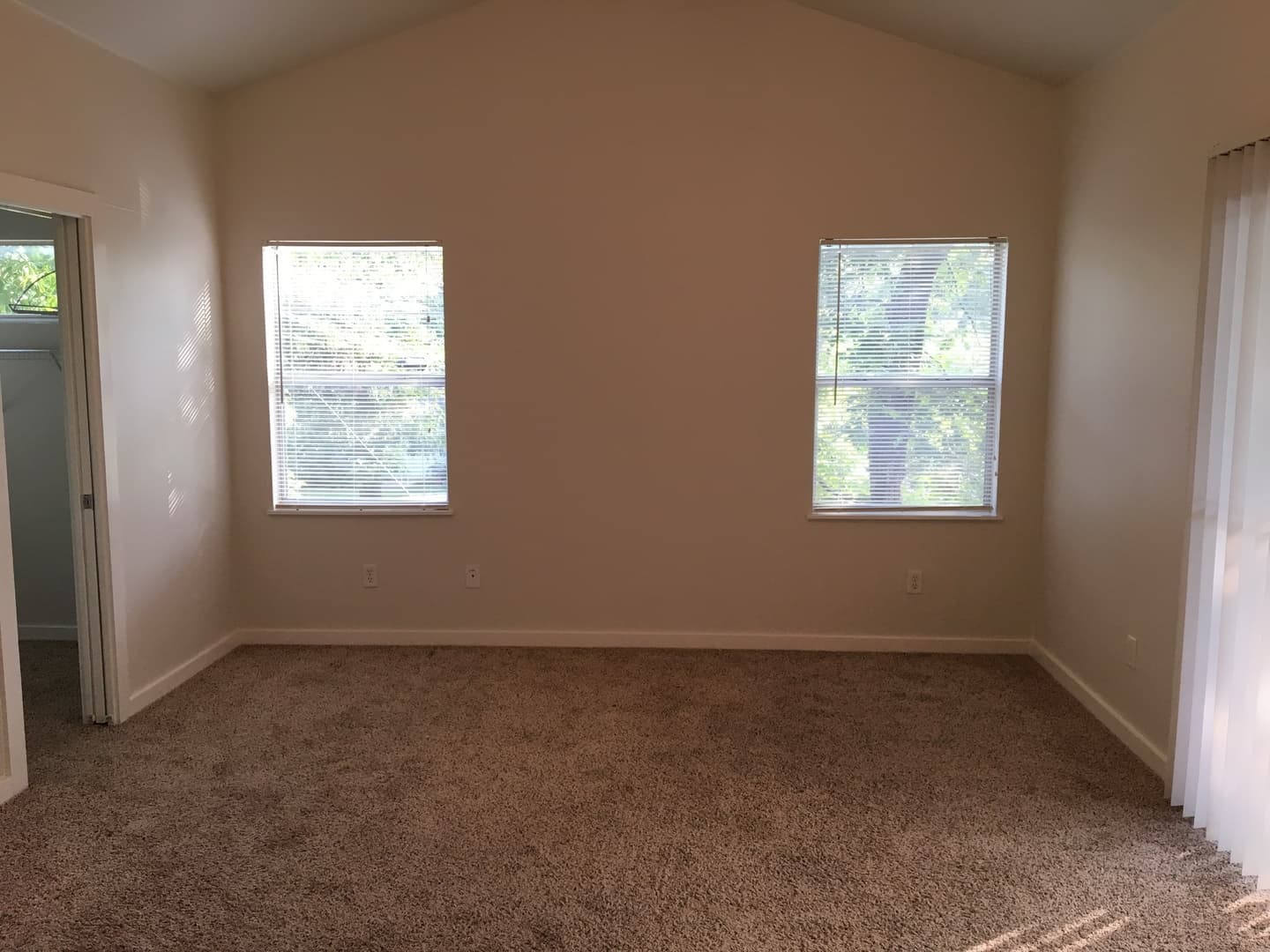 Austin Apartment: 707 East 47th Street