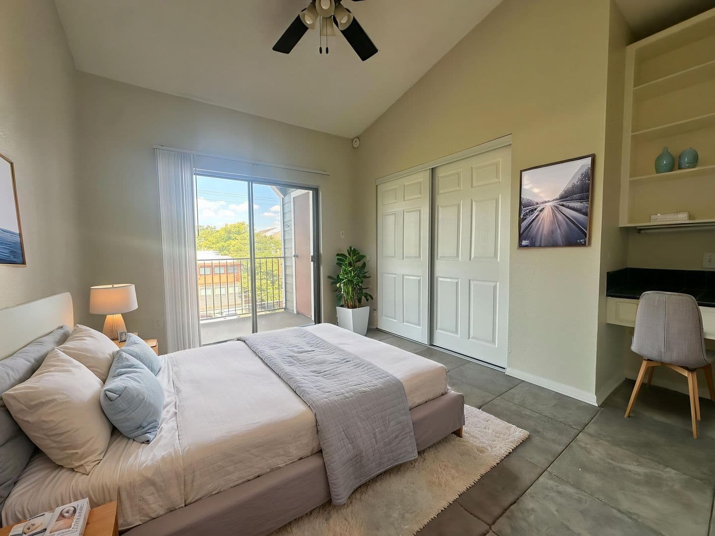 Austin House: 2901 San Jacinto #304