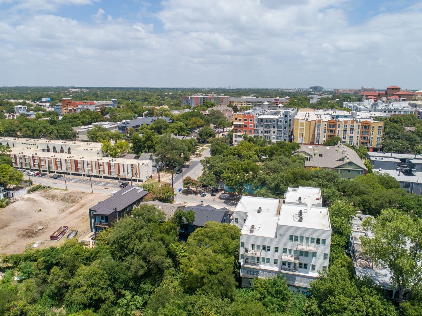 Austin Apartment: 2710 San Pedro Street