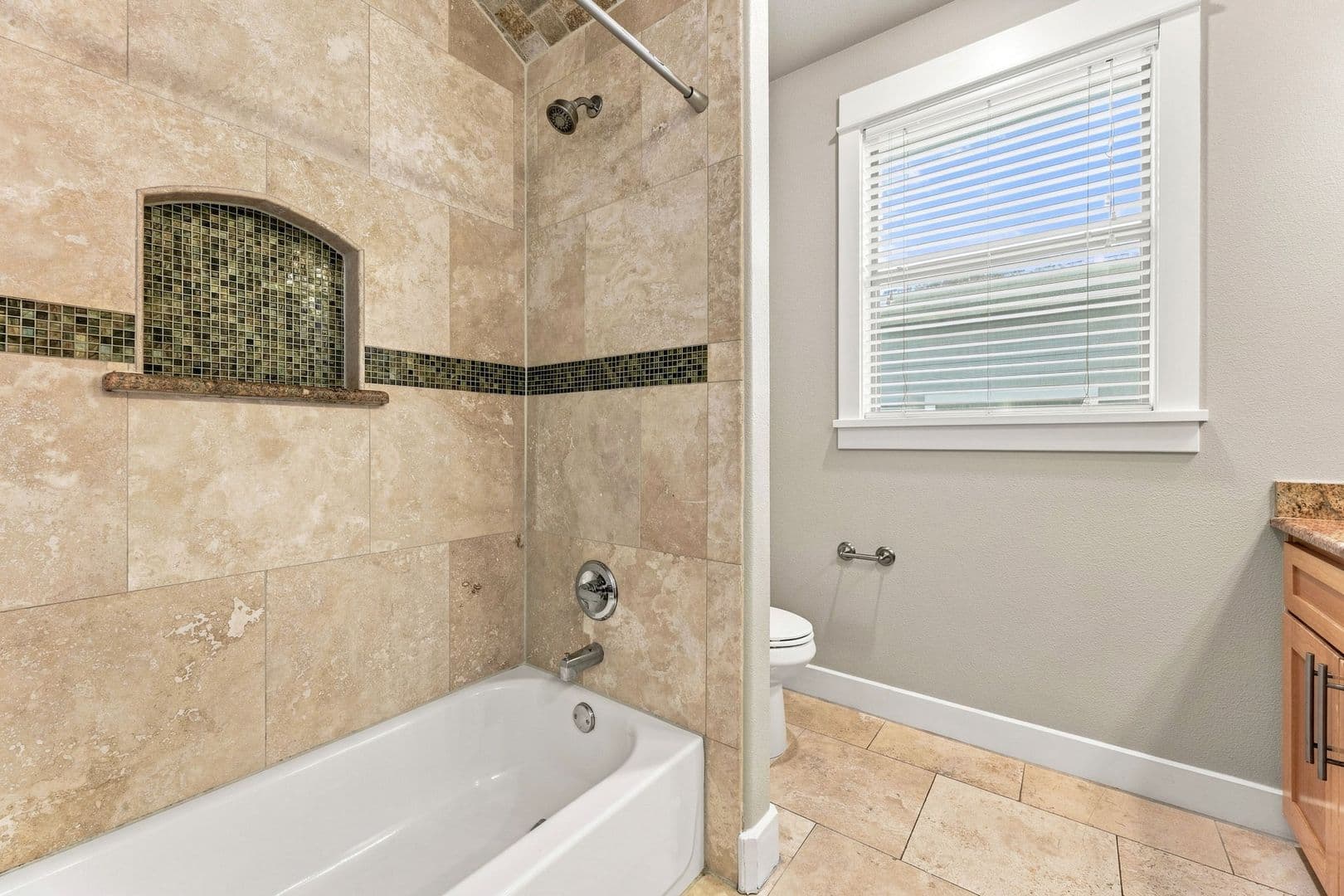 Austin House: 305 Zennia Street
