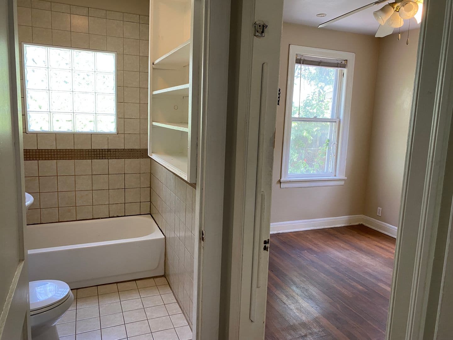 Austin Apartment: 818 East 30th Street