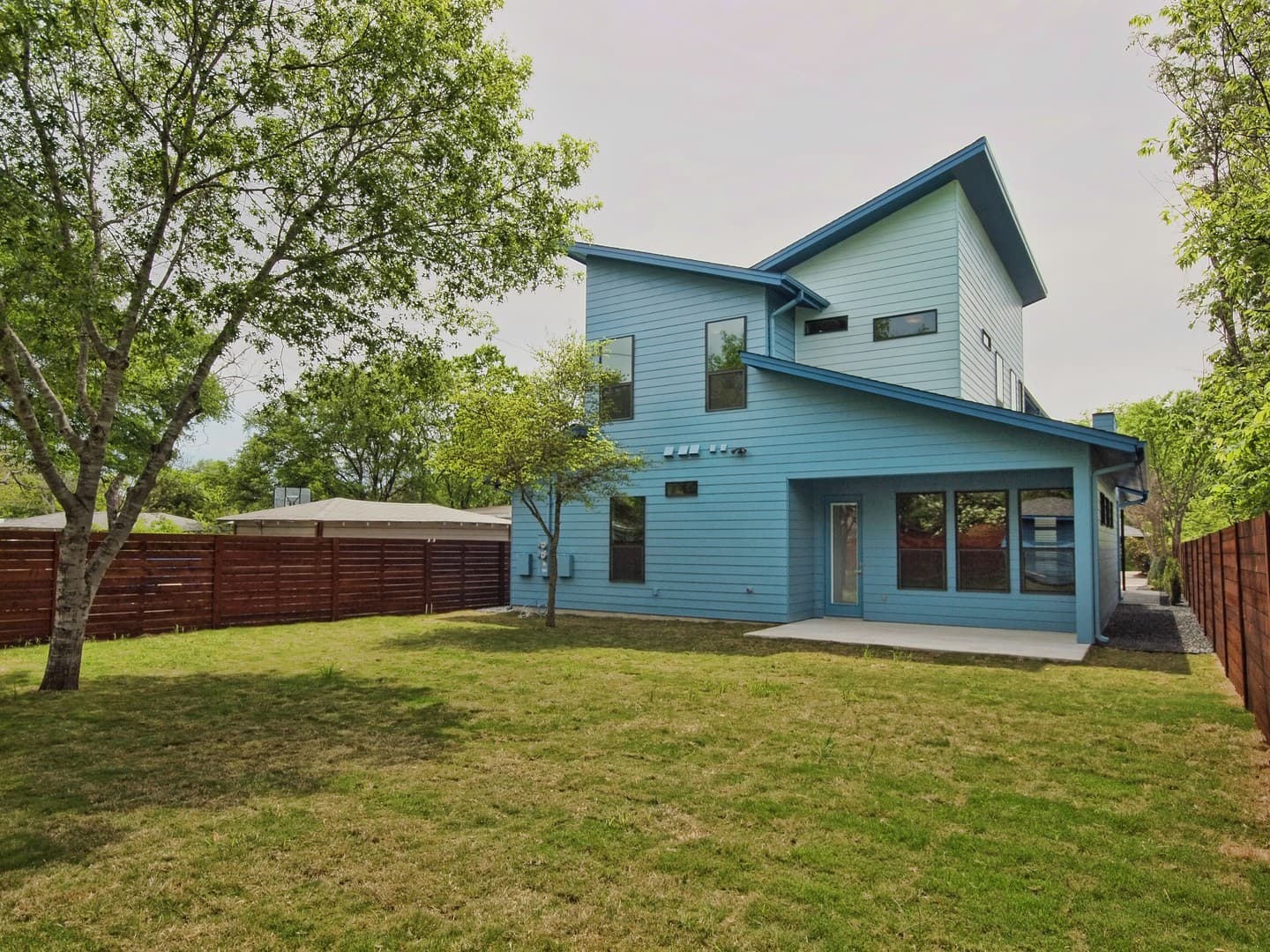 Austin Apartment: 306 Franklin Blvd