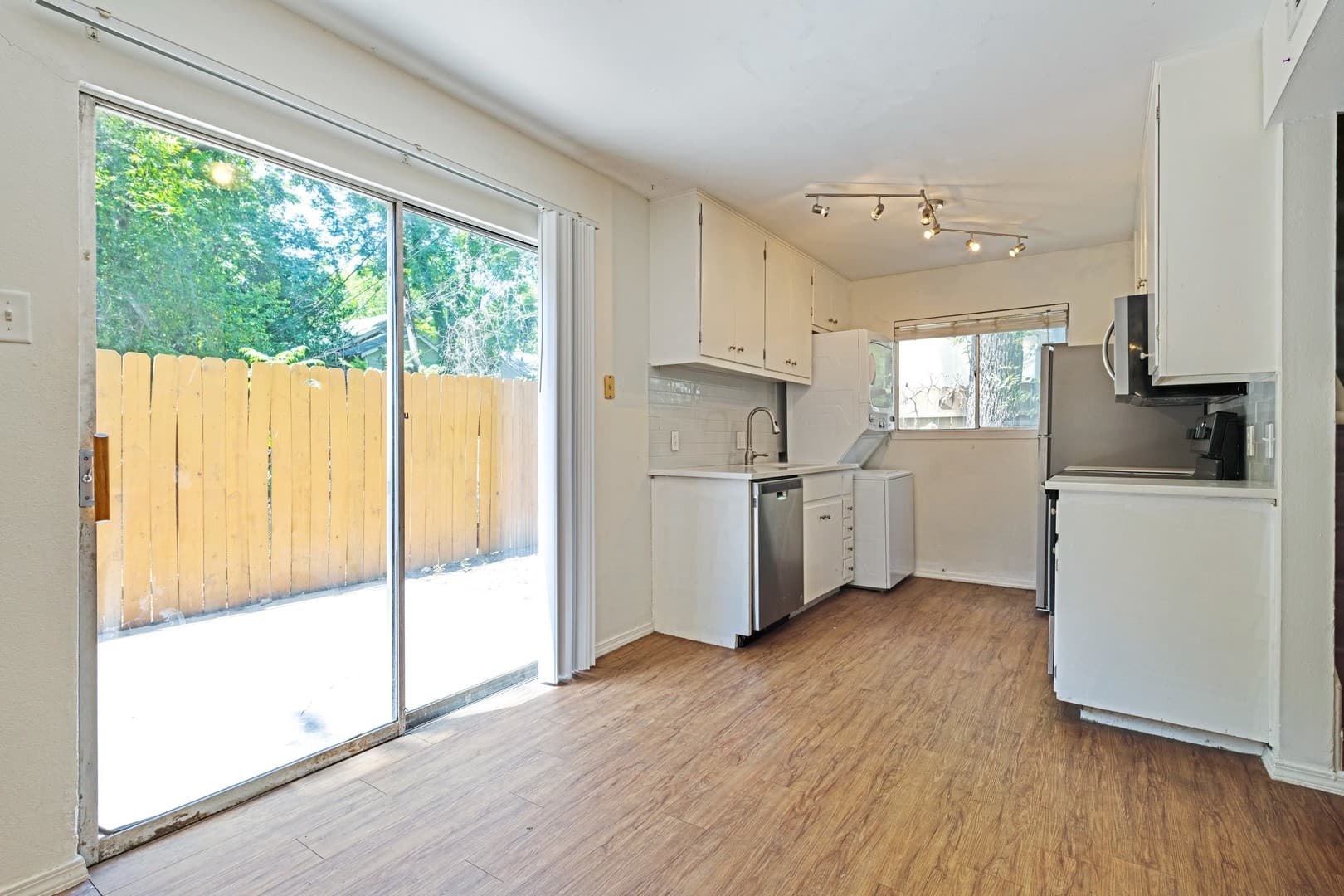 Austin Apartment: 607 E 43rd Street