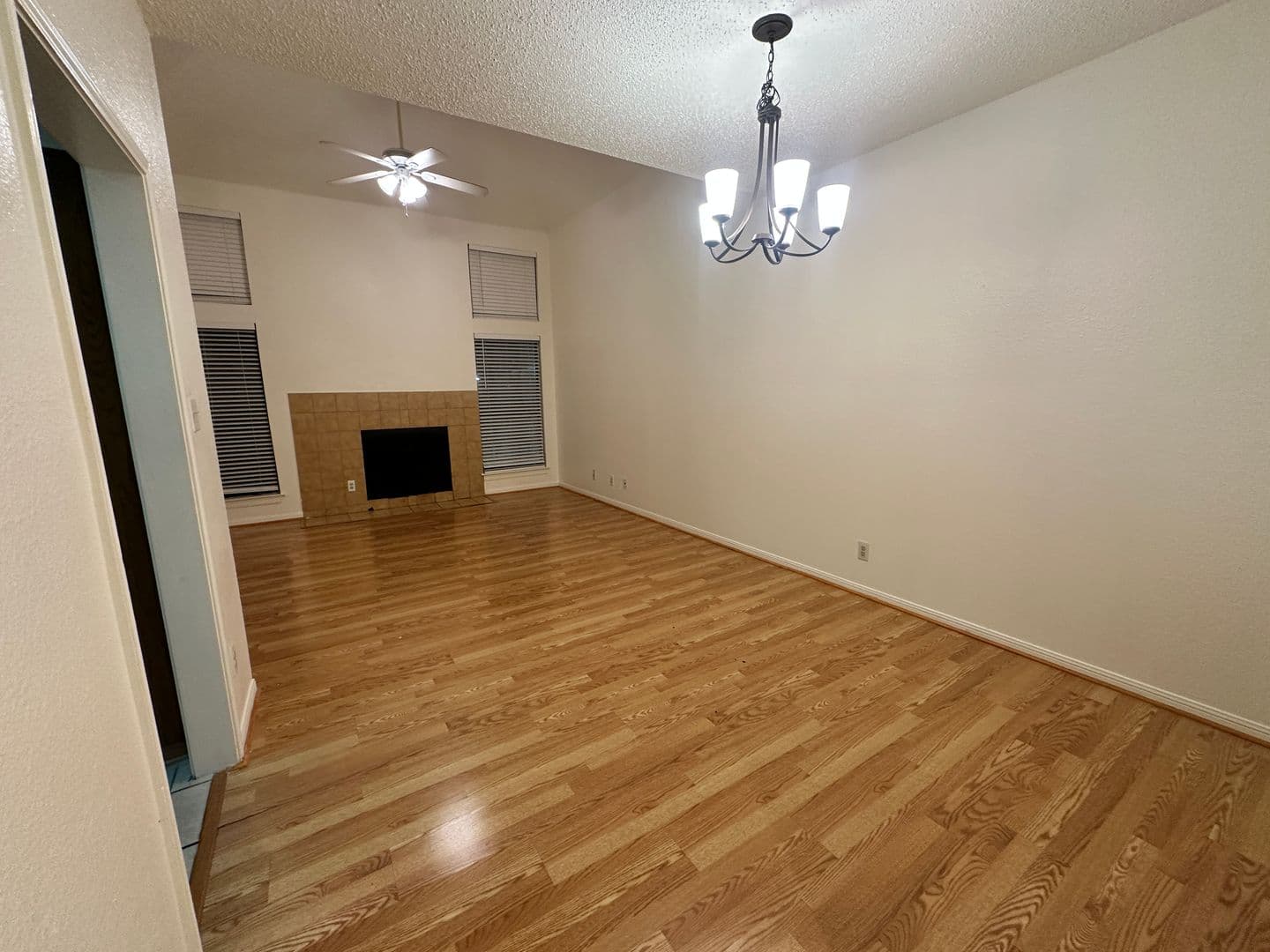 Austin House: 1906 Robbins Place, #308