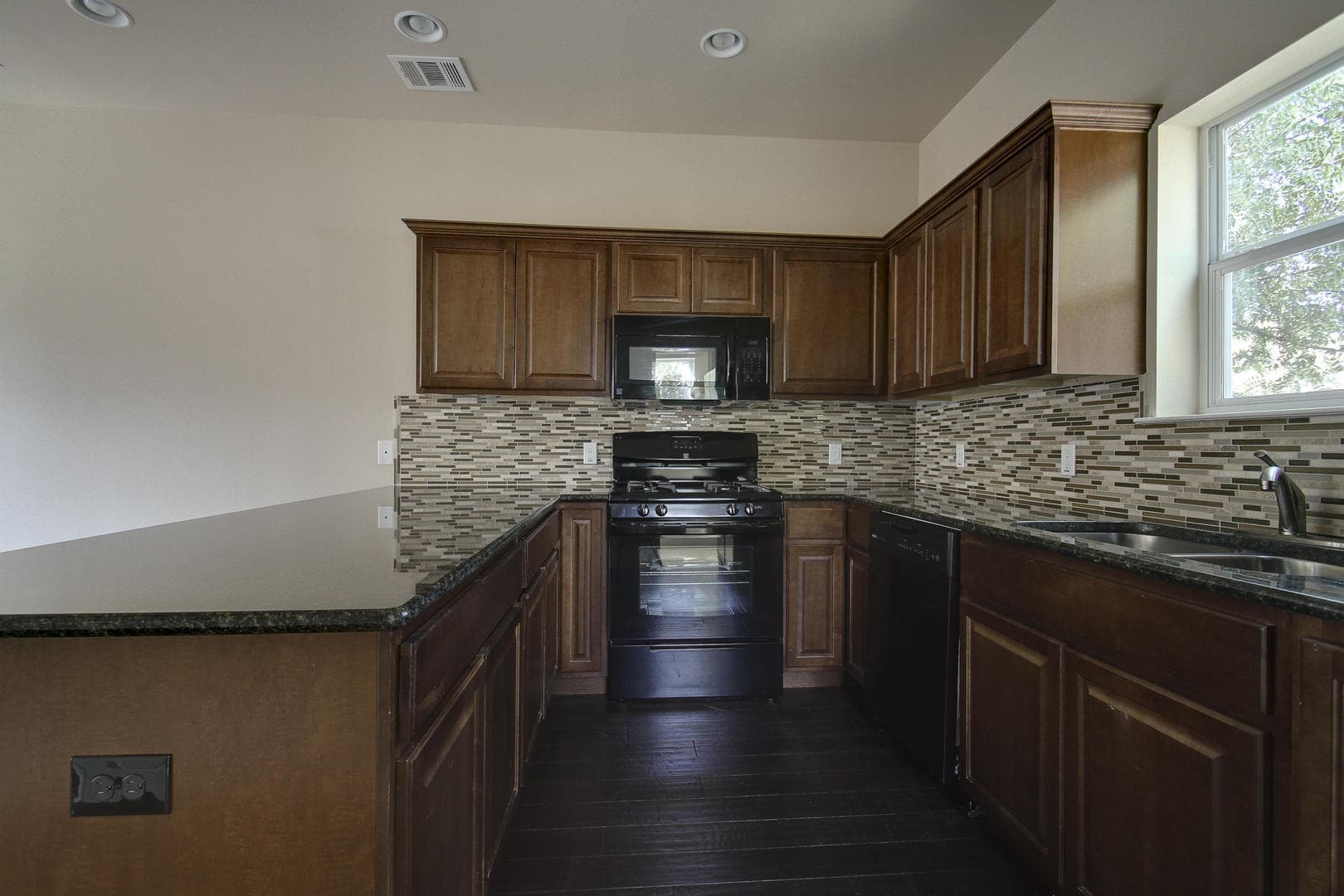 Austin Apartment: 921 East 37th Street