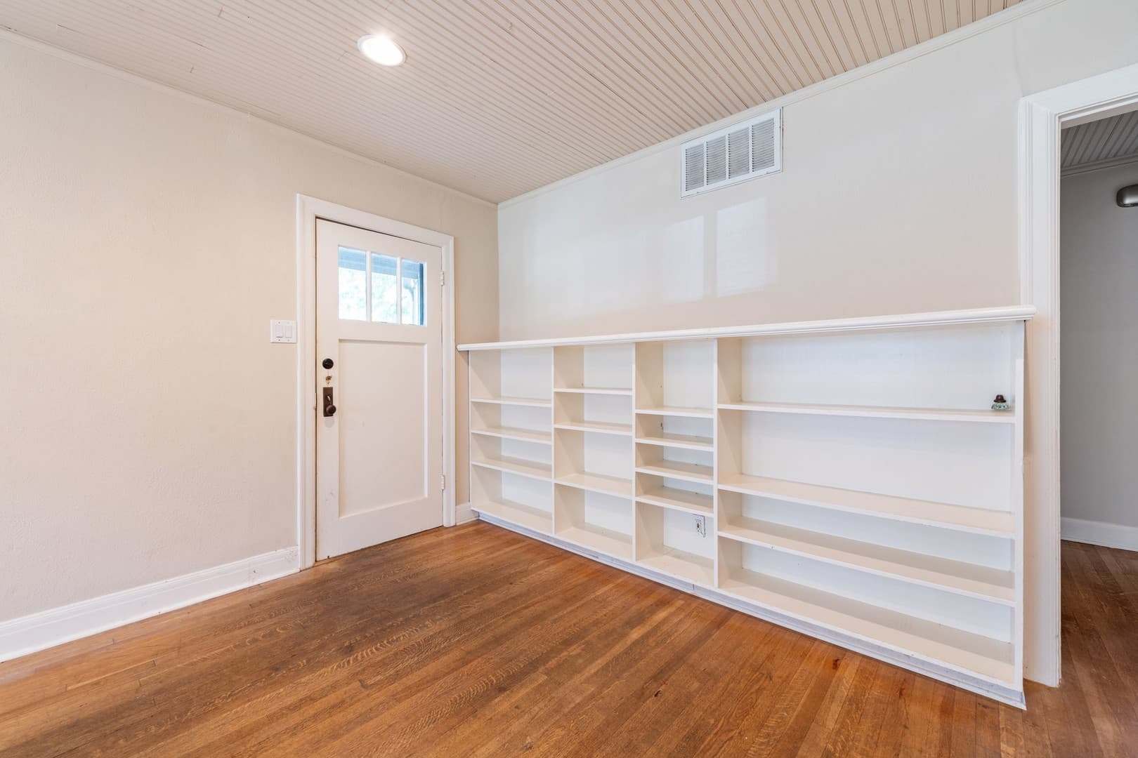 Austin Apartment: 921 East 37th Street