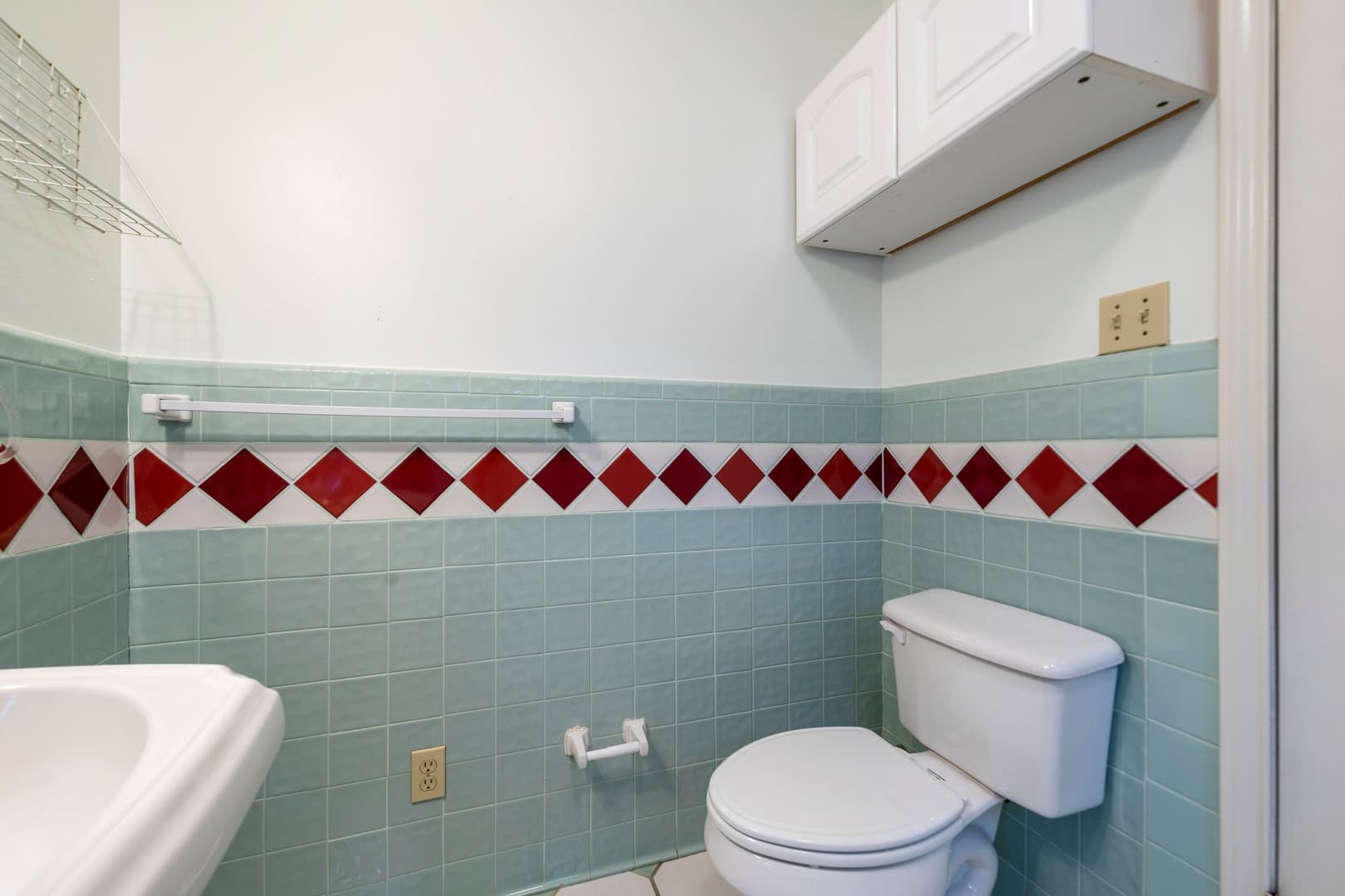 Austin Apartment: 909 East 38th Street