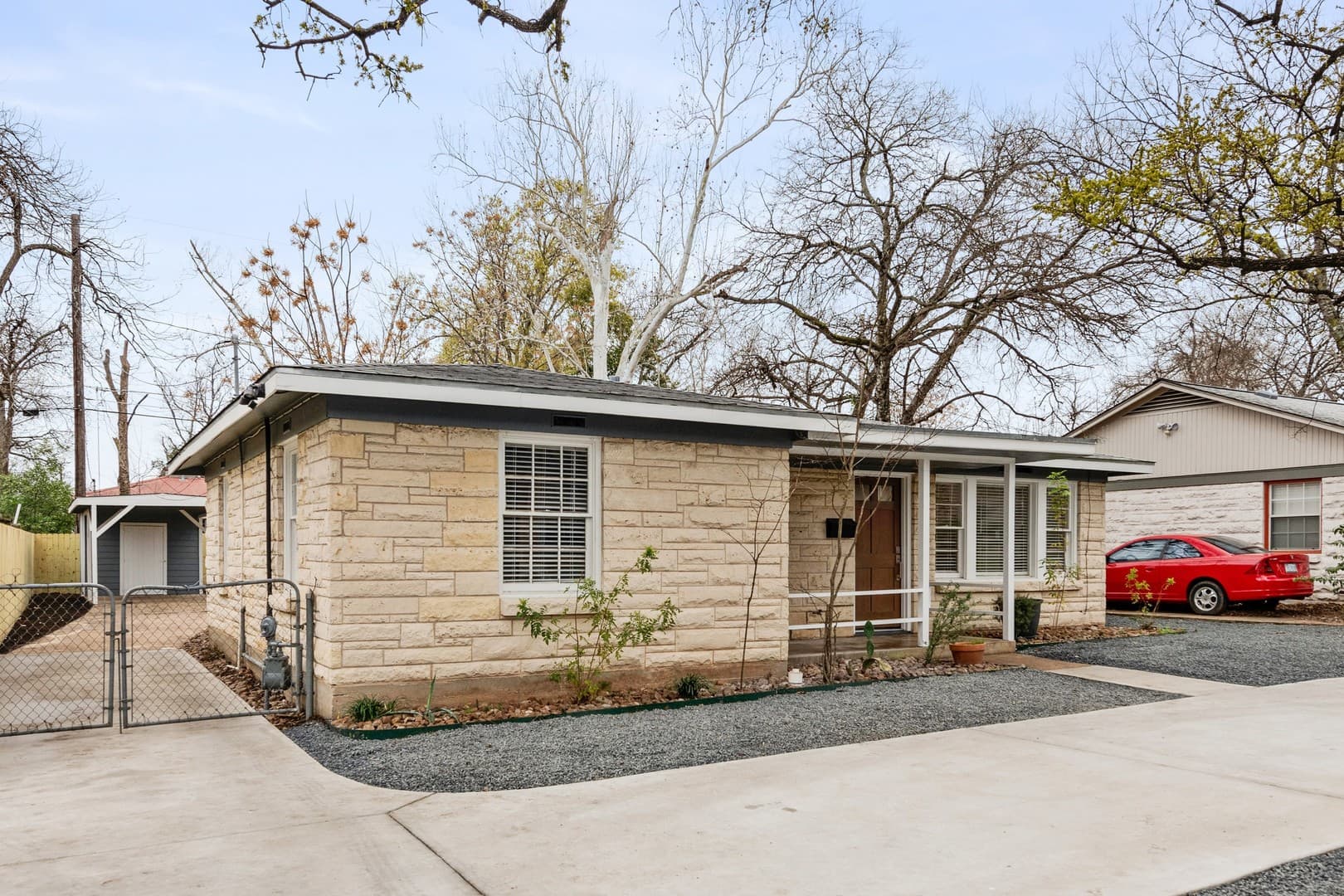 Austin House: 1021 East 45th Street