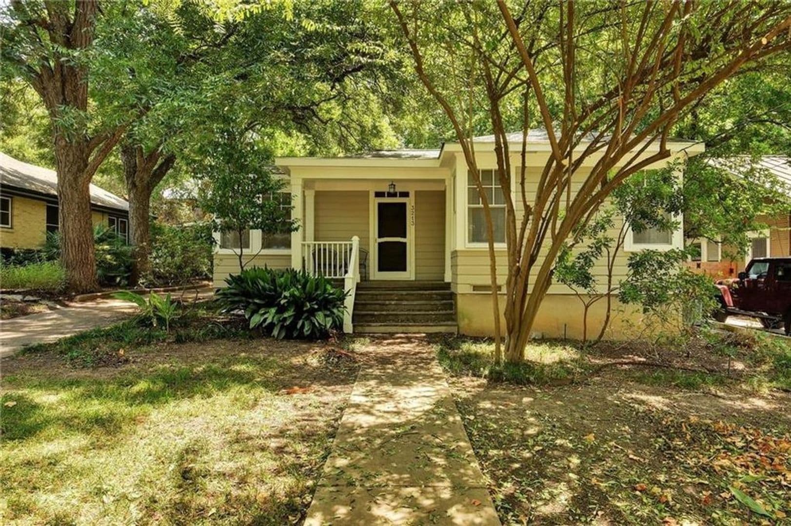 Austin Apartment: 3213 Hampton Road
